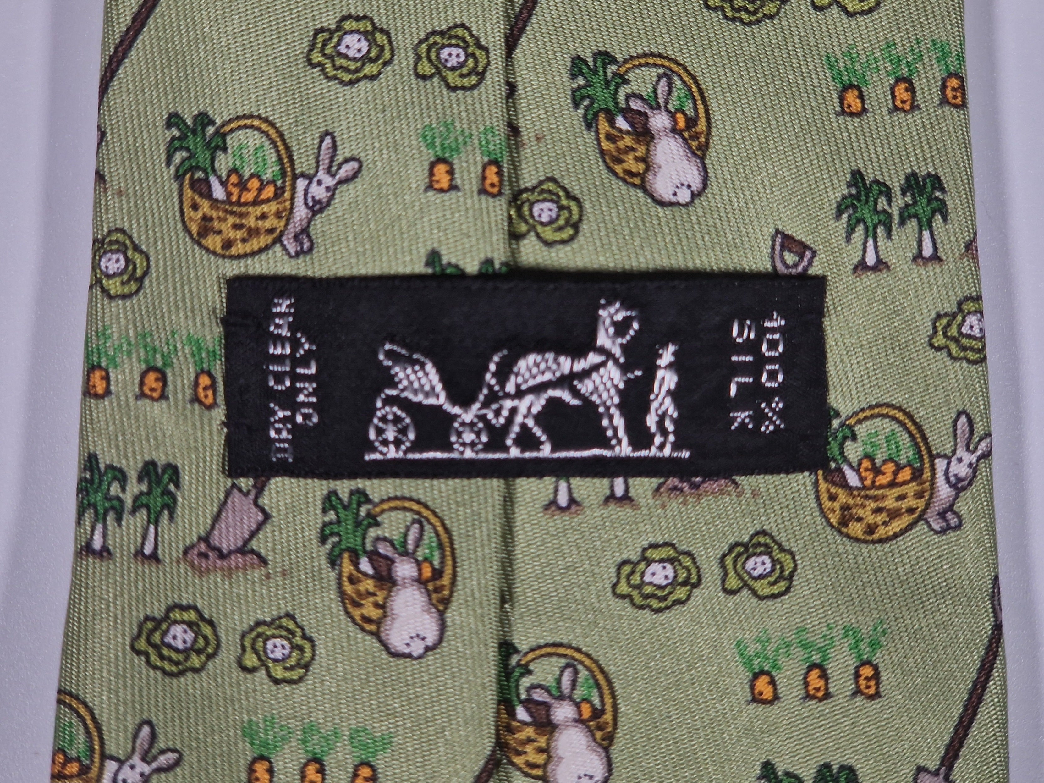 007720 Hermès silk tie green whimsical garden pattern 7720 OA