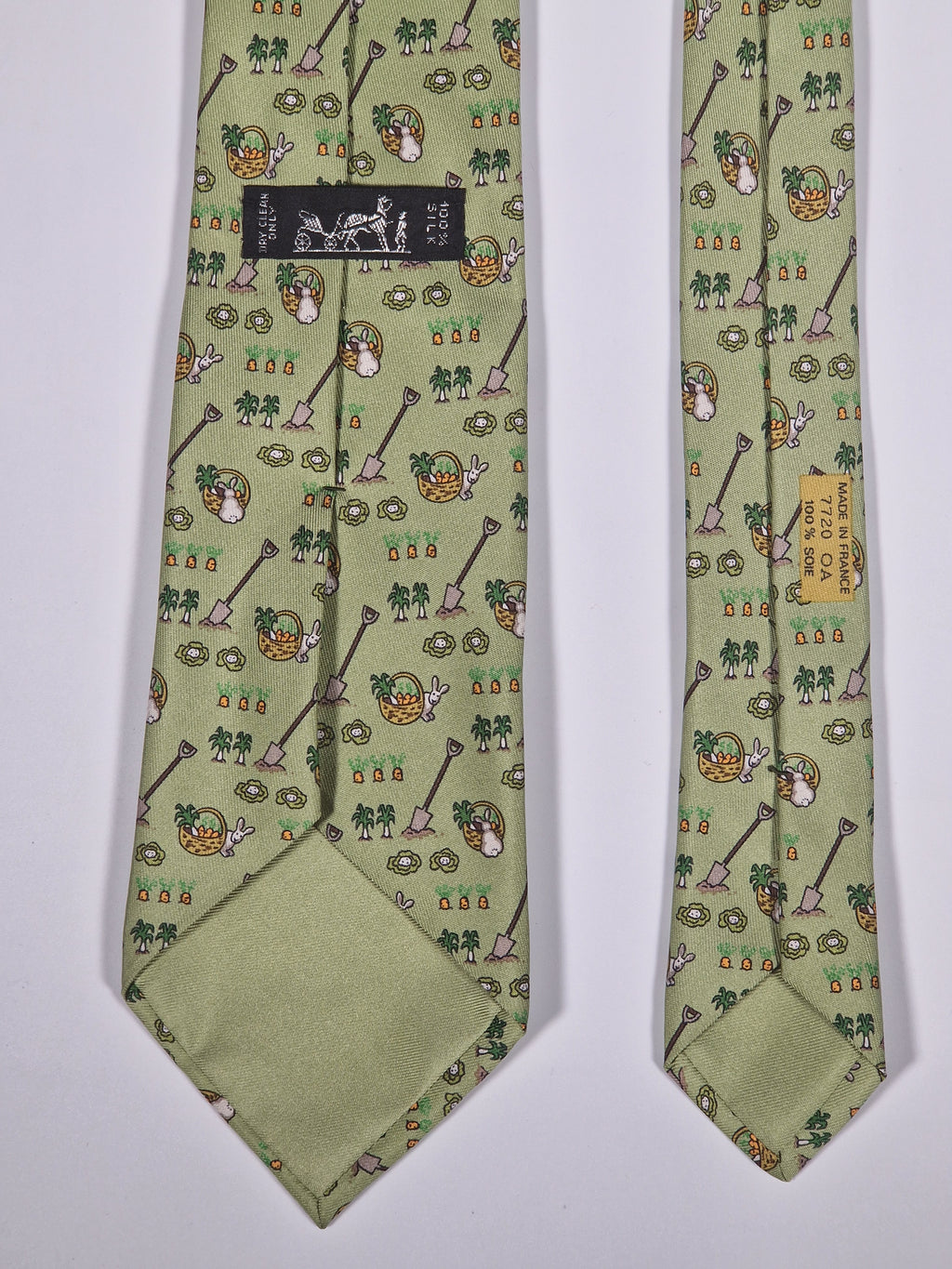 007720 Hermès silk tie green whimsical garden pattern 7720 OA