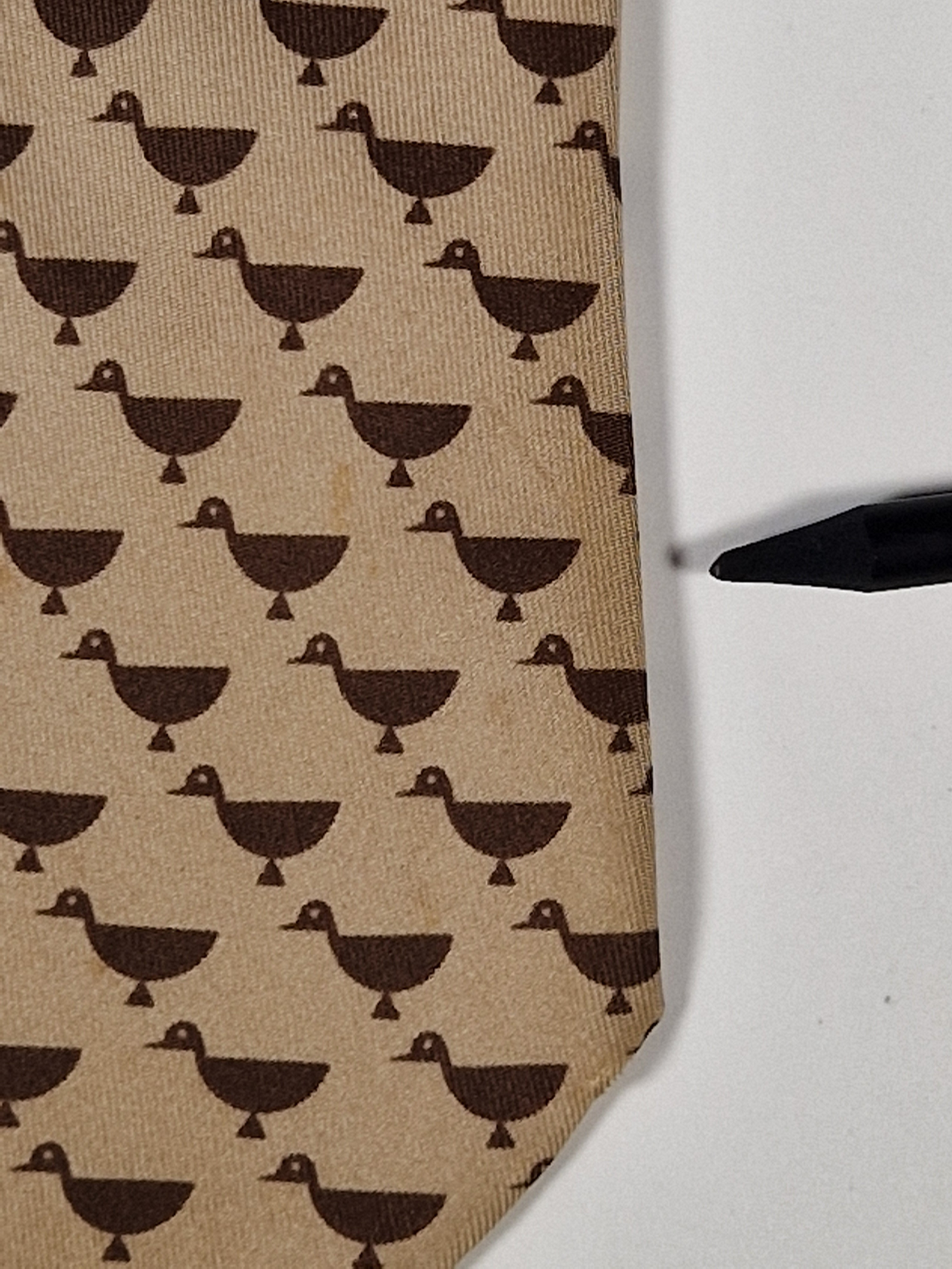 Hermès silk tie brown duck pattern 7739 OA