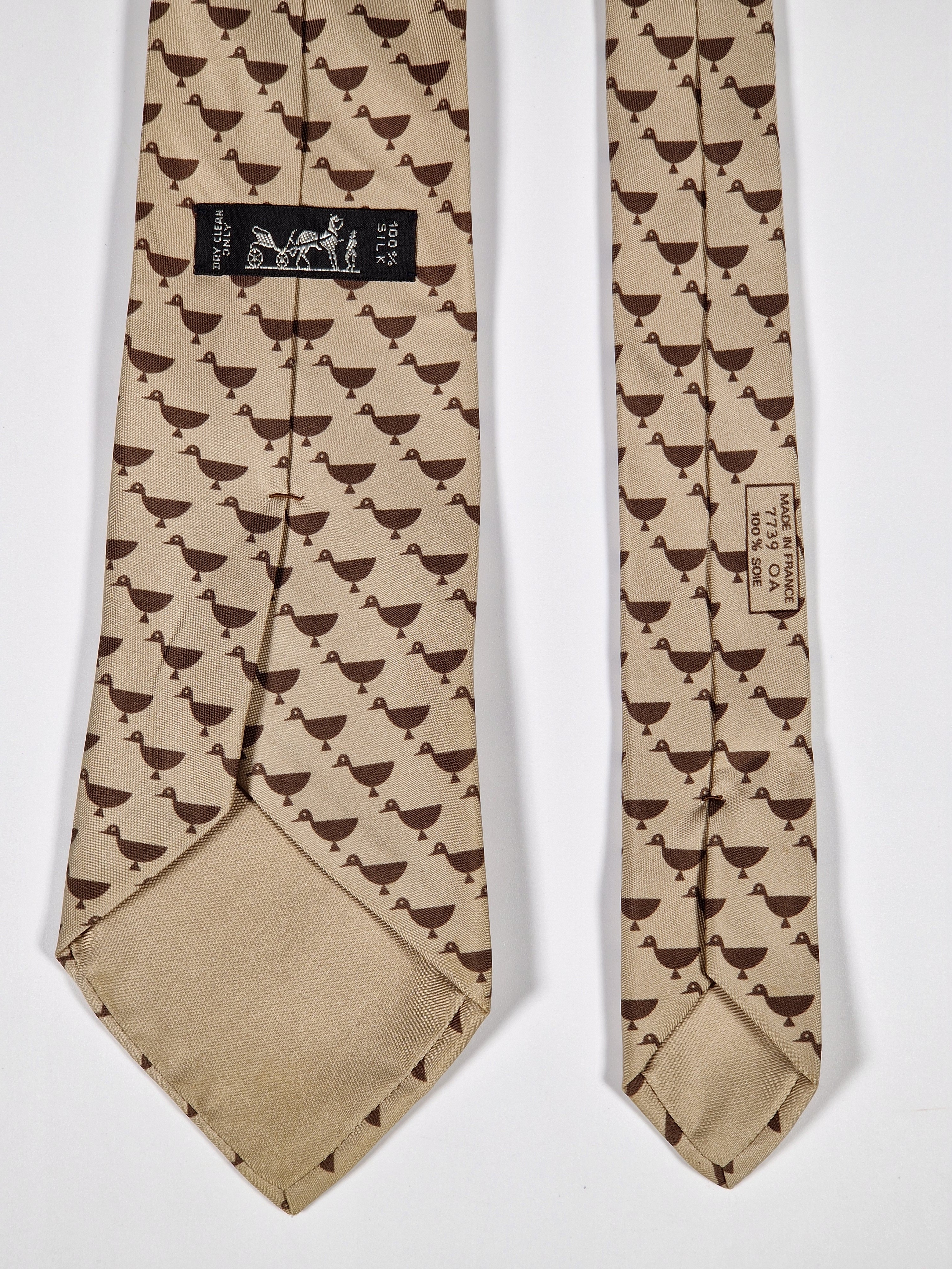 Hermès silk tie brown duck pattern 7739 OA