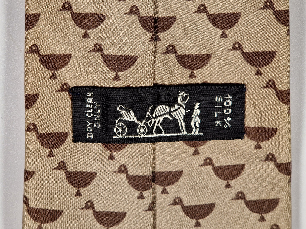Hermès silk tie brown duck pattern 7739 OA