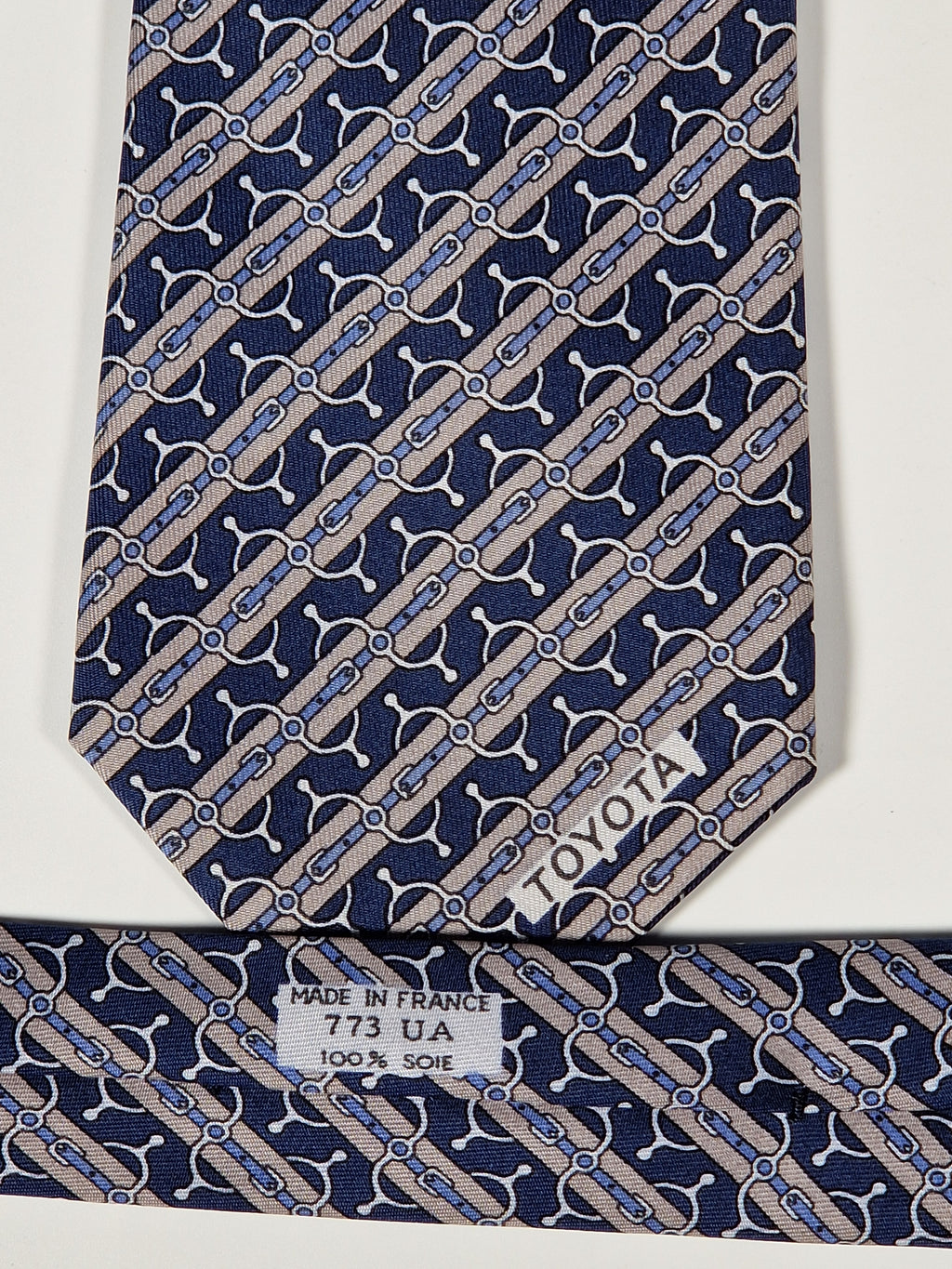Hermès silk tie Blue and grey Equestrian Toyota Hermès 773 UA tie