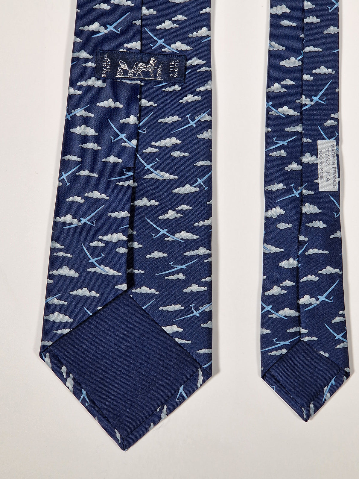 007762 Hermès tie blue aeroplanes 7762 FA