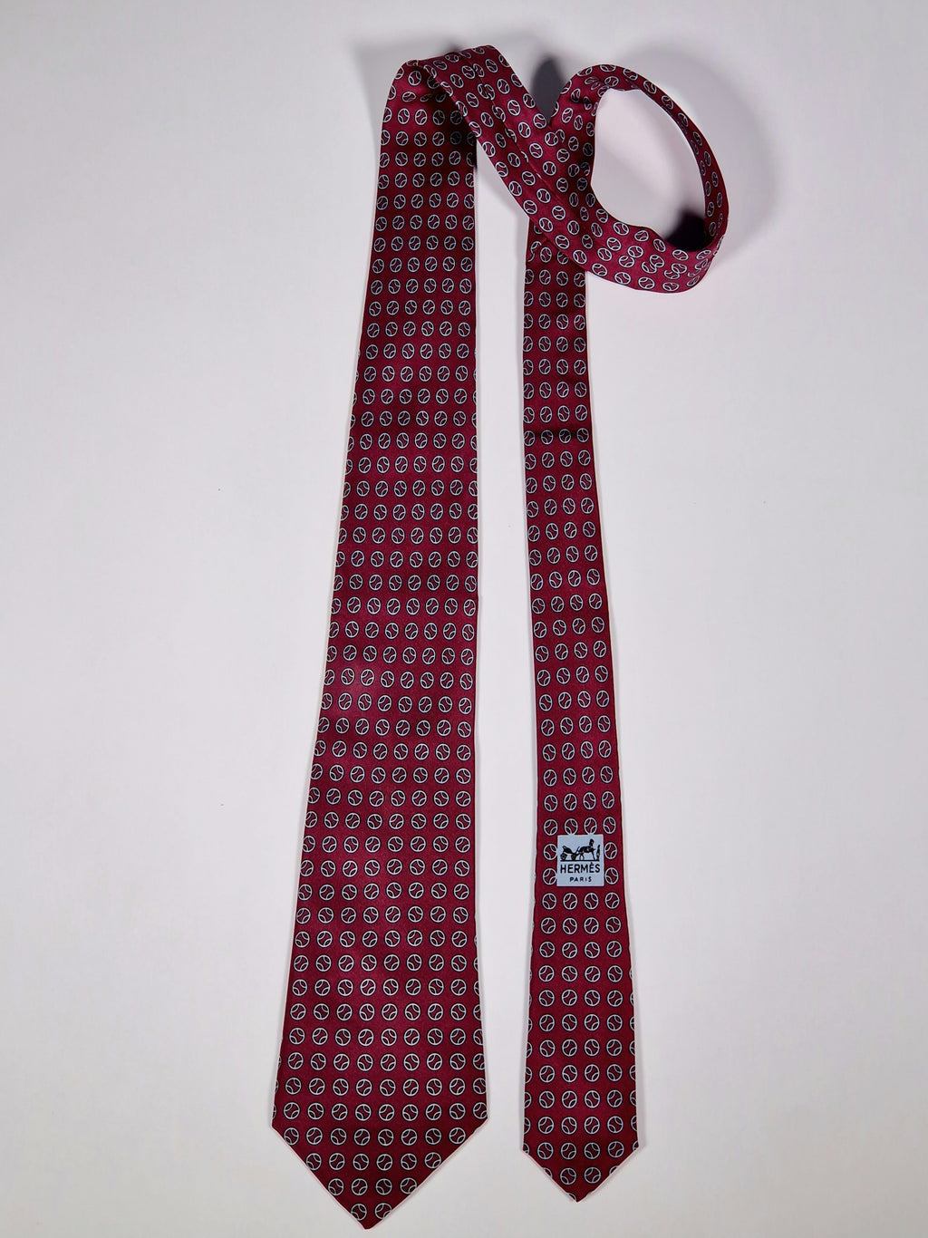 Hermès silk tie red tennisball pattern 777 UA