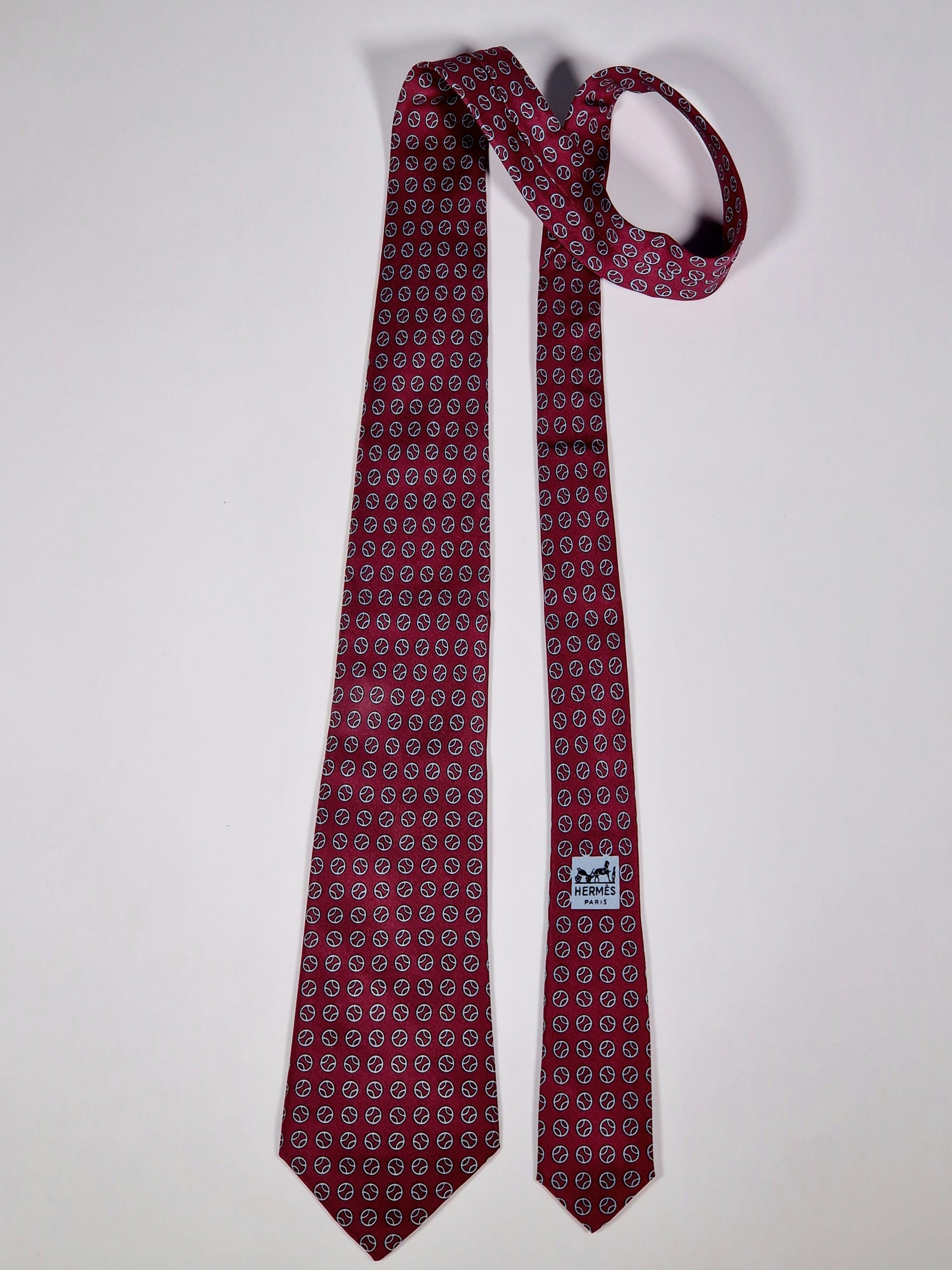 Hermès silk tie red tennisball pattern 777 UA