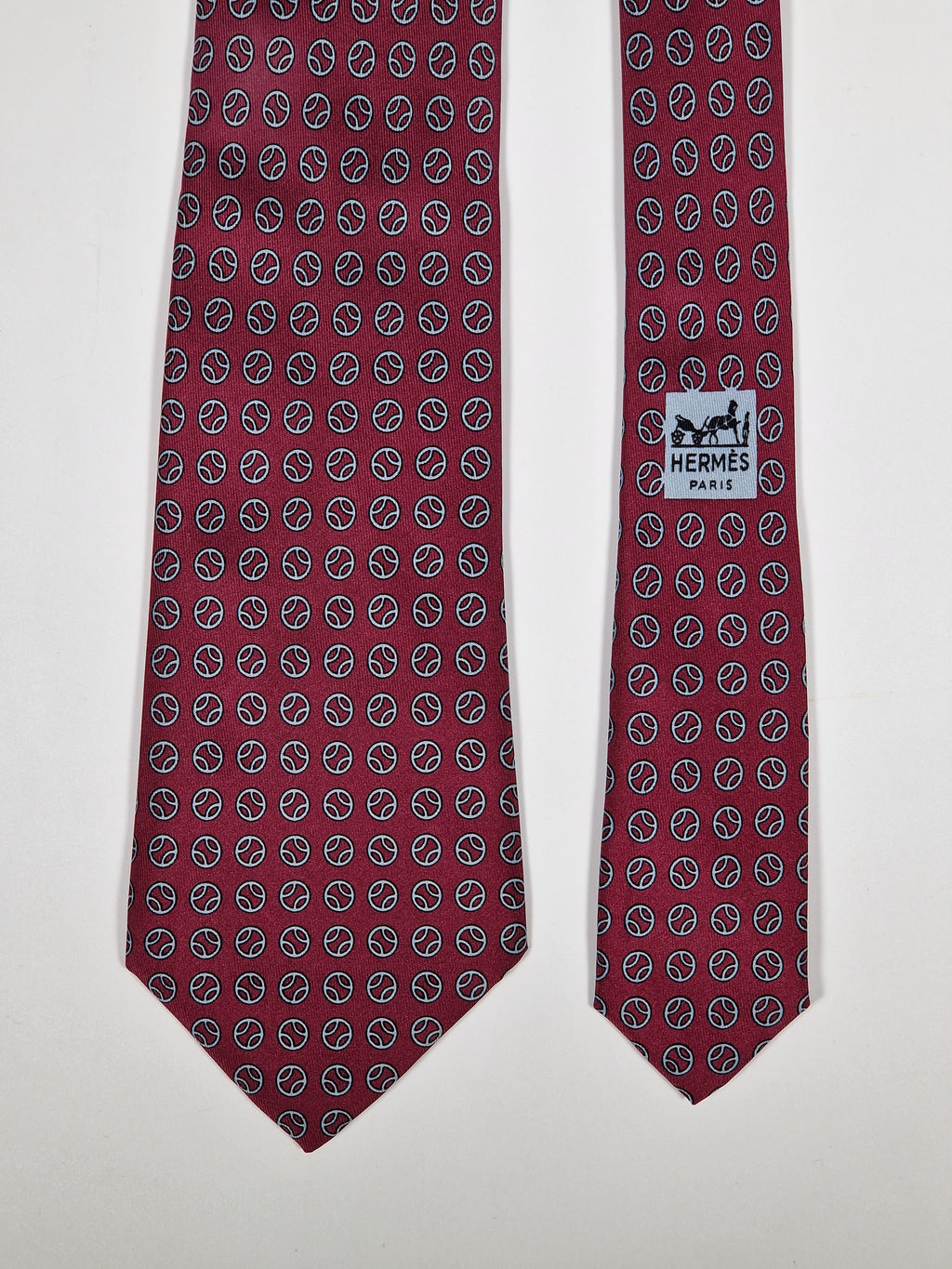 Hermès silk tie red tennisball pattern 777 UA