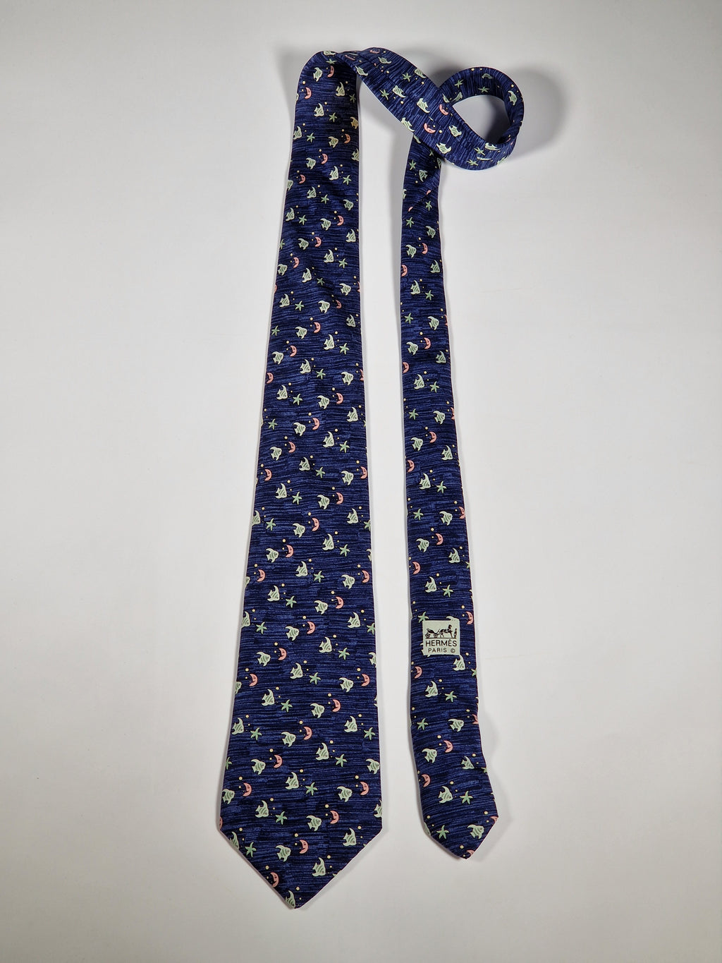 Hermès silk tie blue fish pattern Hermès 7785 FA tie blue