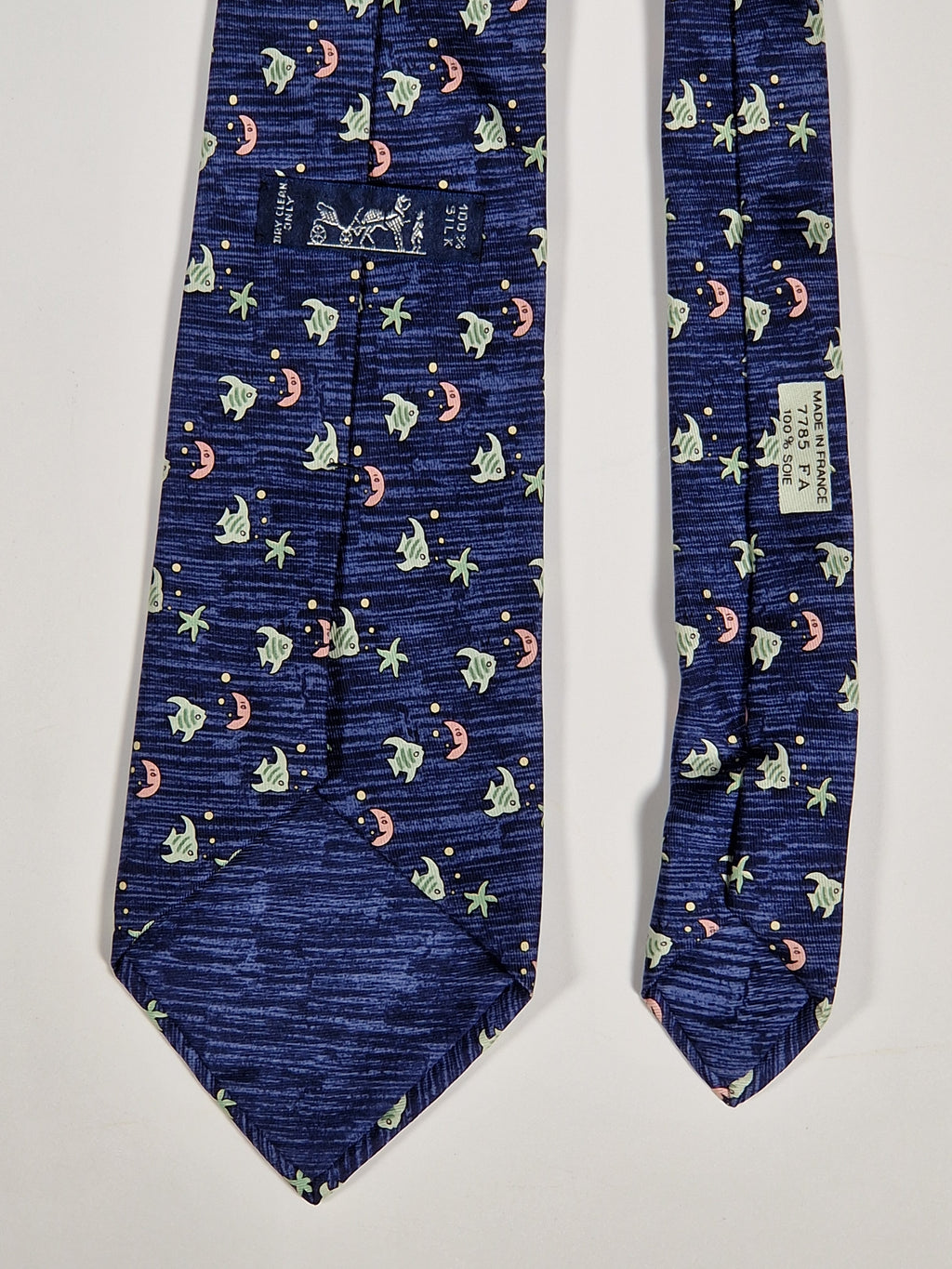 Hermès silk tie blue fish pattern Hermès 7785 FA tie blue