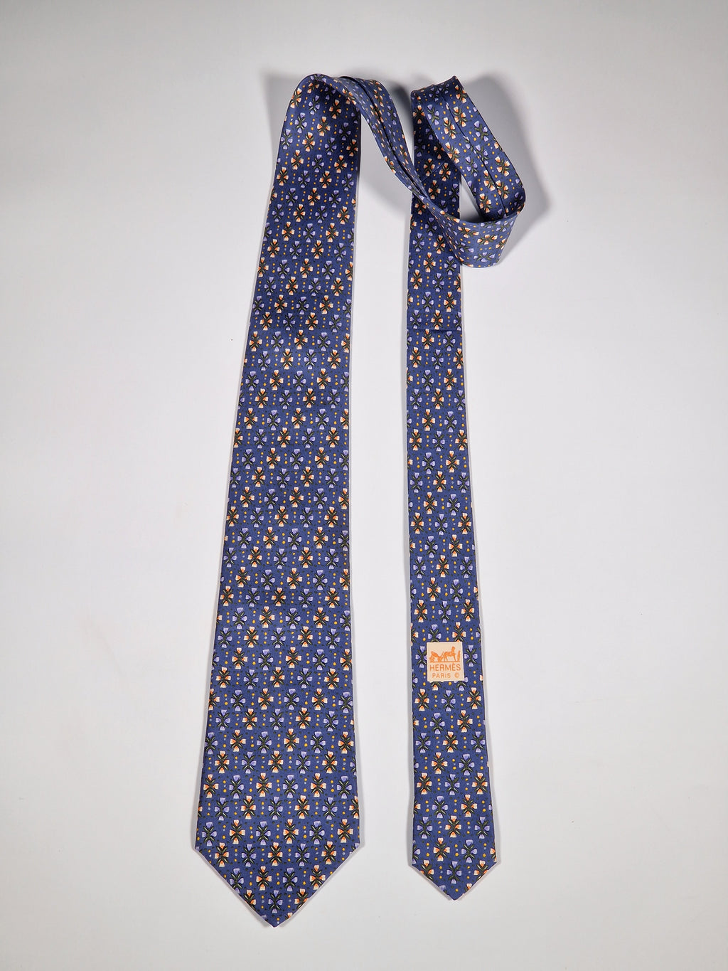 007798 Hermès silk tie blue flowers 7798 FA
