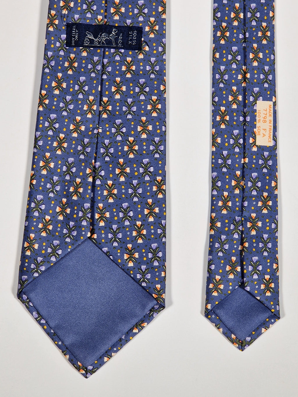 007798 Hermès silk tie blue flowers 7798 FA