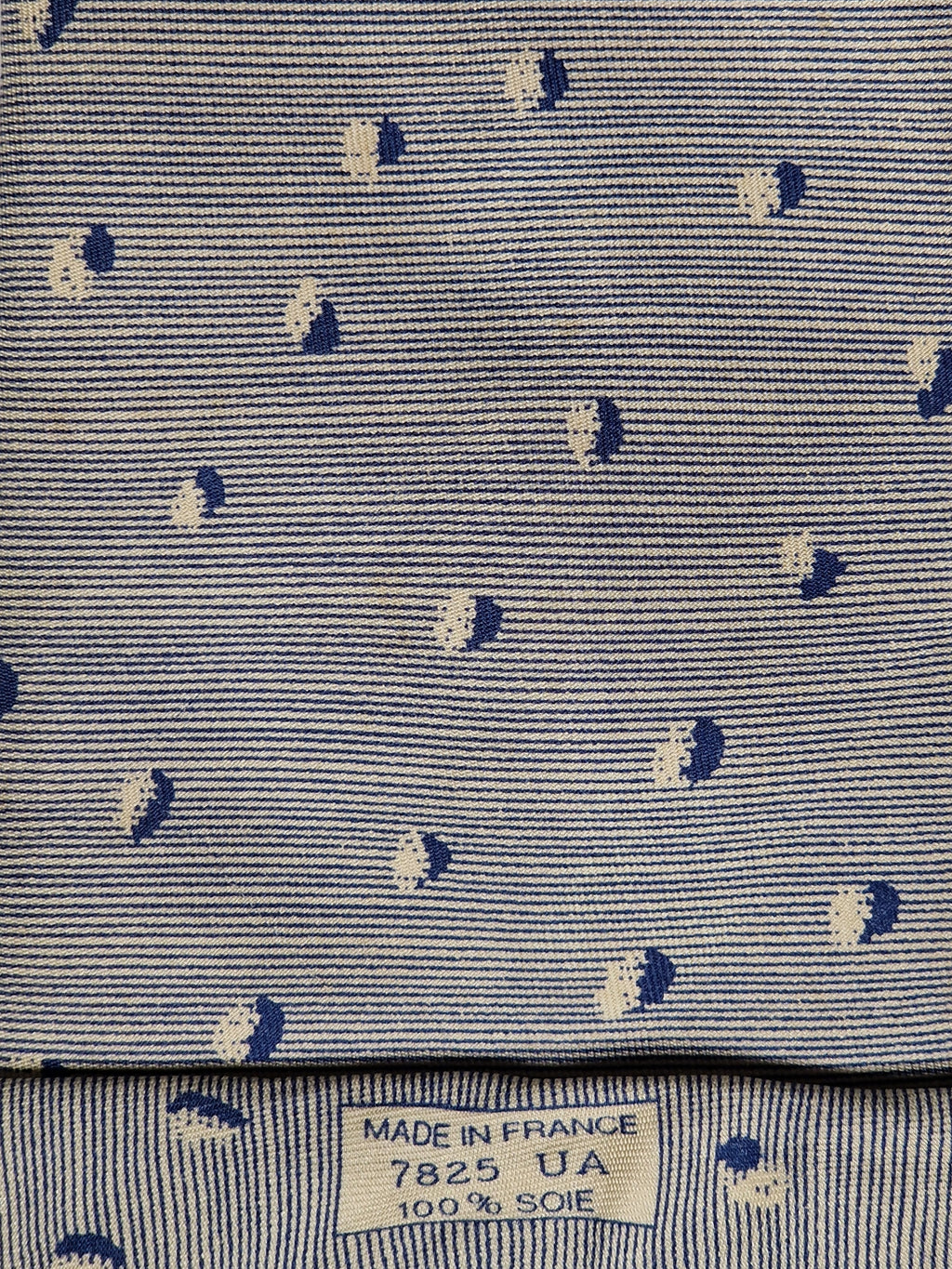 007825 Hermès tie blue spotted and striped 7825 UA