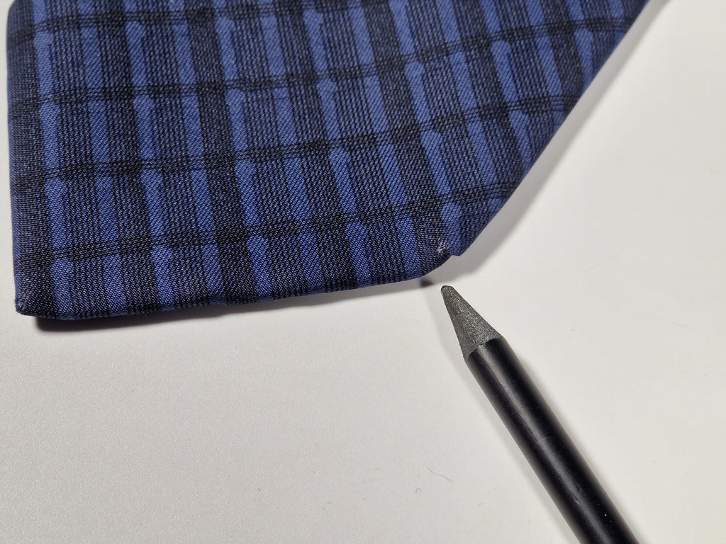 007837 Hermès tie blue cheker pattern 7837 UA