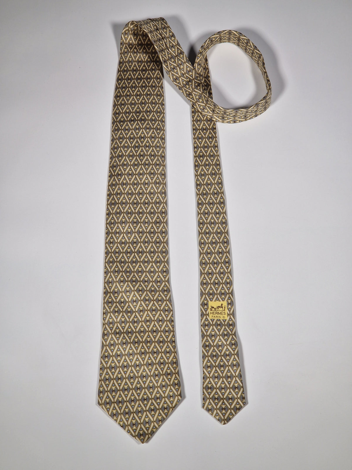 007869 Hermès tie green geometrical pattern 7869  UA
