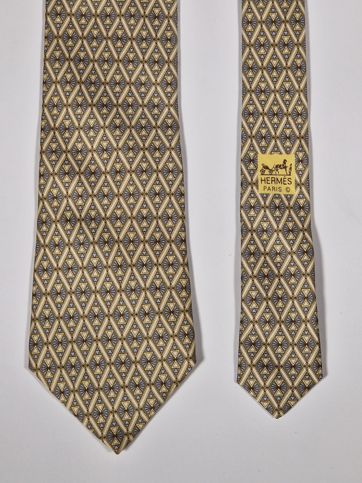 007869 Hermès tie green geometrical pattern 7869  UA