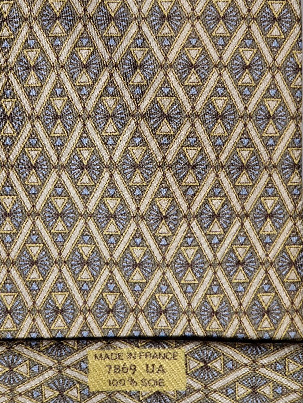 007869 Hermès tie green geometrical pattern 7869  UA