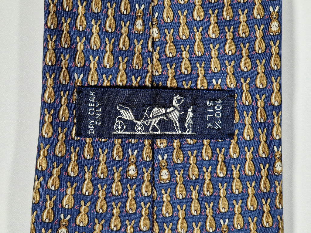 007900 Hermès silk tie blue whimsical rabbits 7900 MA