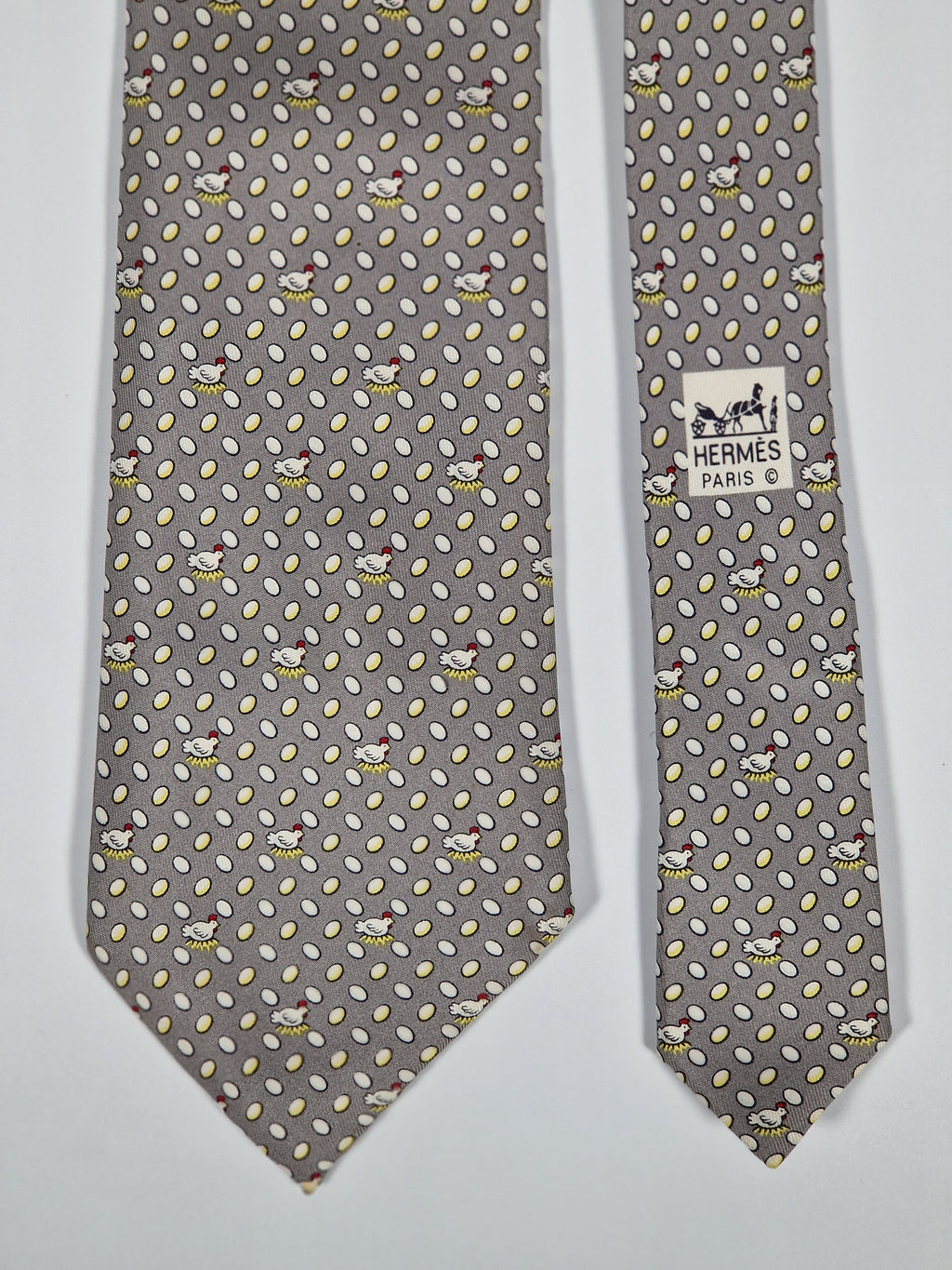 Hermés 7901 MA Tie, easter theme with chickens and eggs.