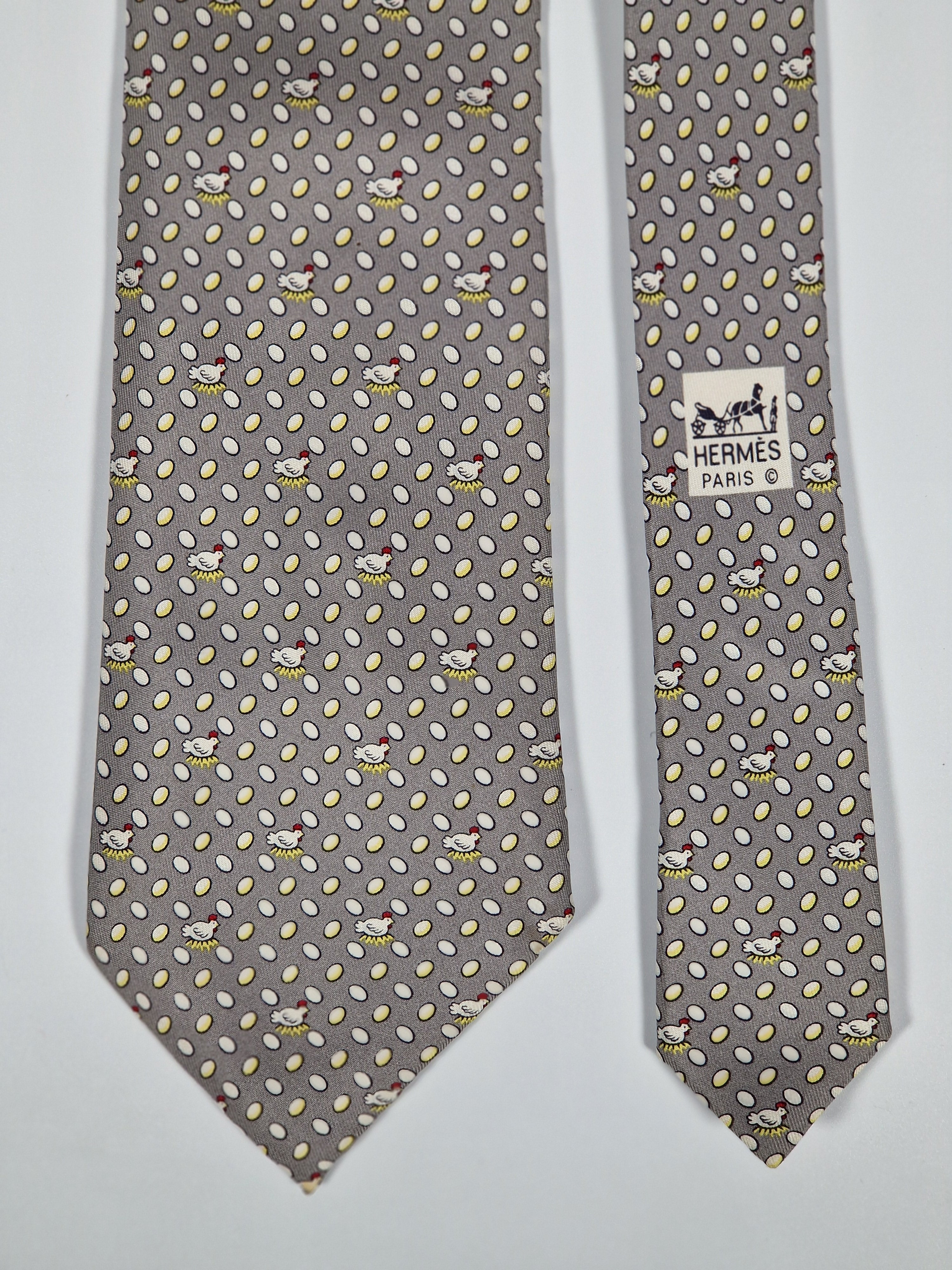 Hermés 7901 MA Tie, easter theme with chickens and eggs.