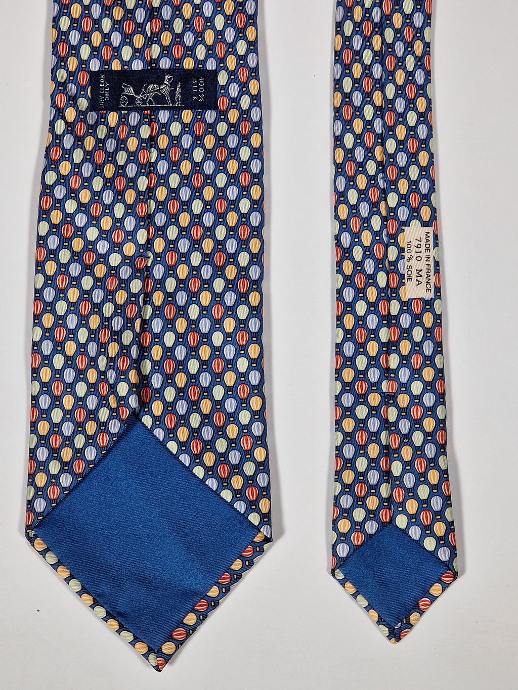 007910 Hermès tie blue hot air balloons pattern 7910 MA