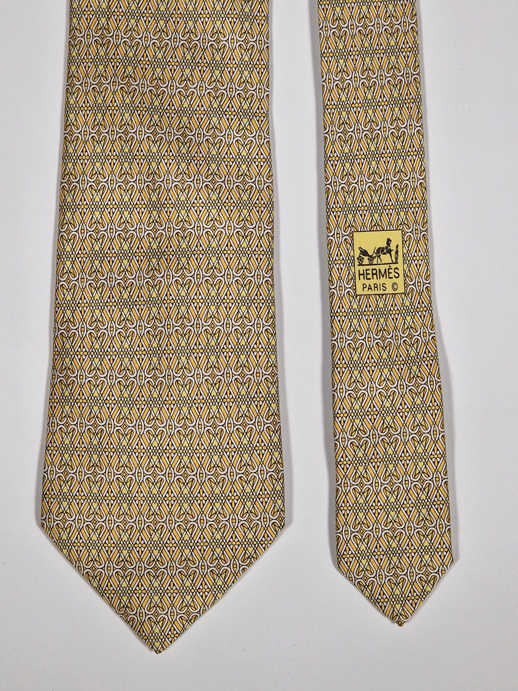 007952 Hermès silk tie yellow geometrical pattern 7952 EA