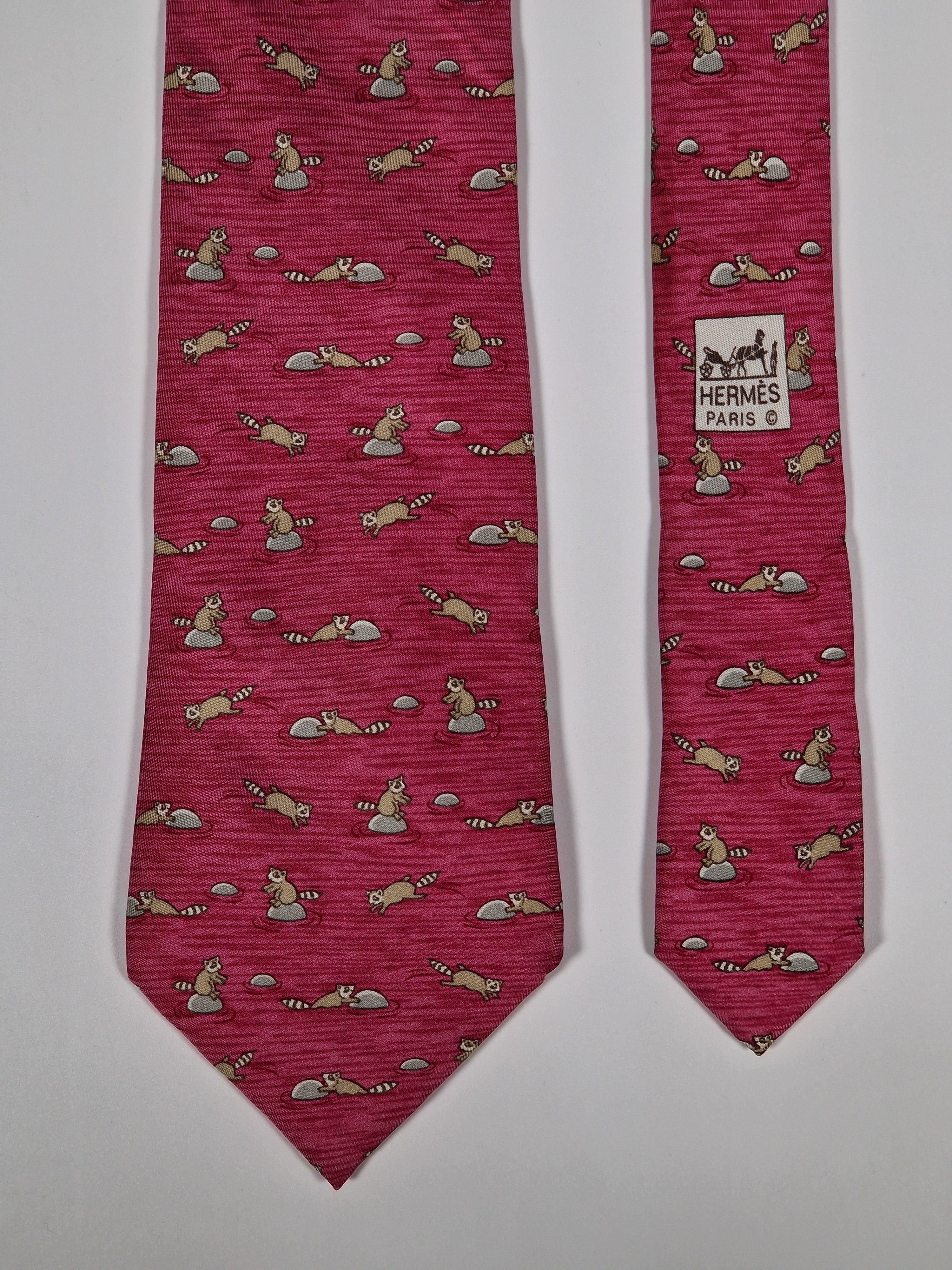 Hermès silk tie pink whimsical racoon pattern 7959 EA