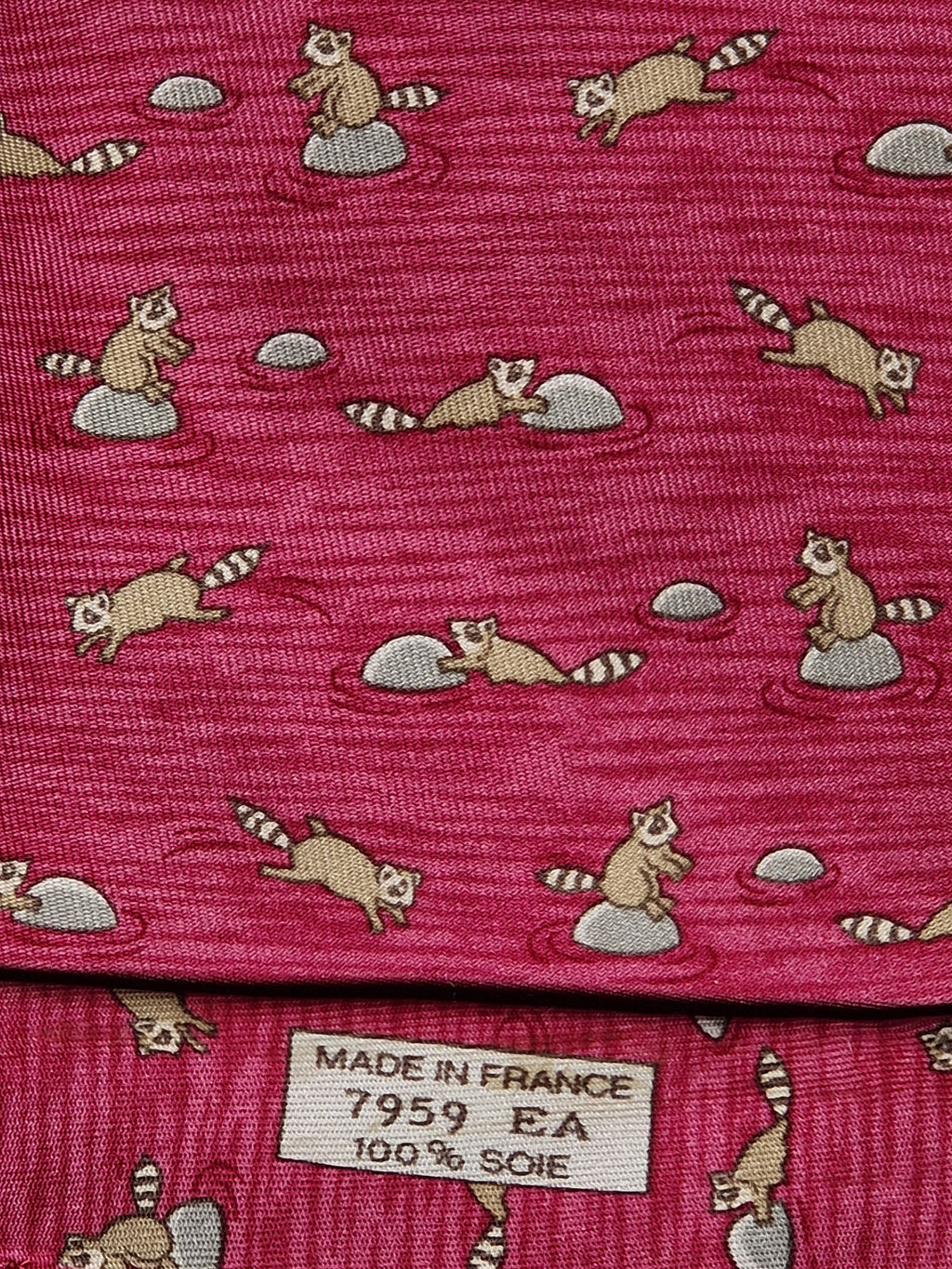 Hermès silk tie pink whimsical racoon pattern 7959 EA