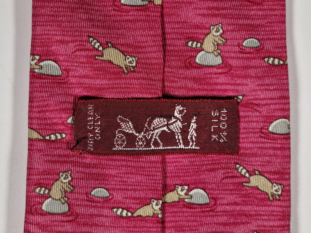Hermès silk tie pink whimsical racoon pattern 7959 EA