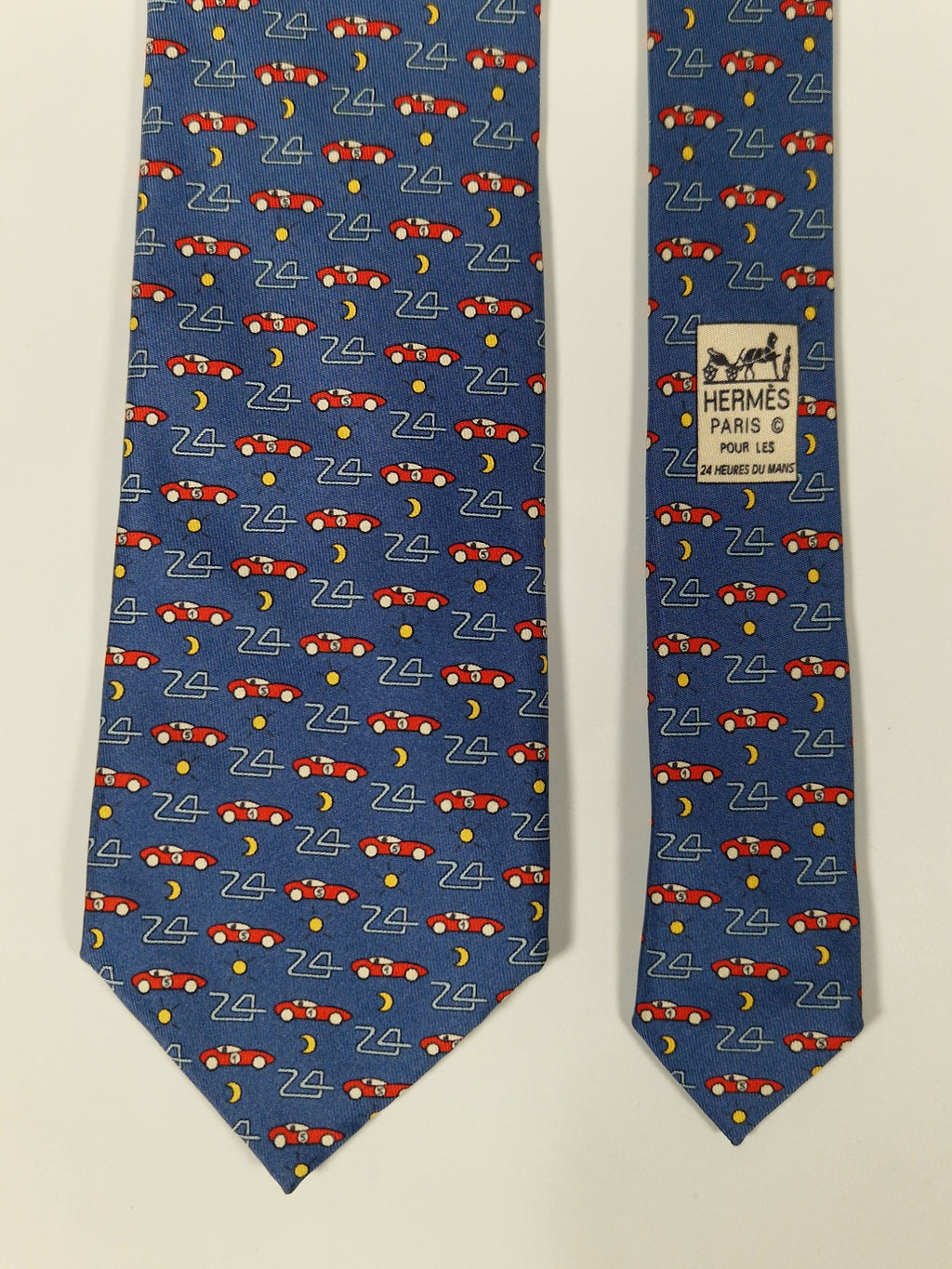 Hermés 7982 EA Tie "Le Mans"