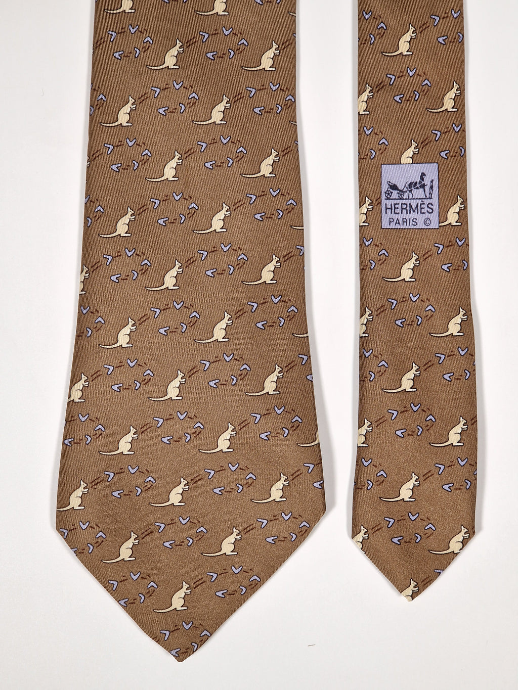 007994 Hermès tie brown whimsical kangaroo and boomerang pattern 7994 EA