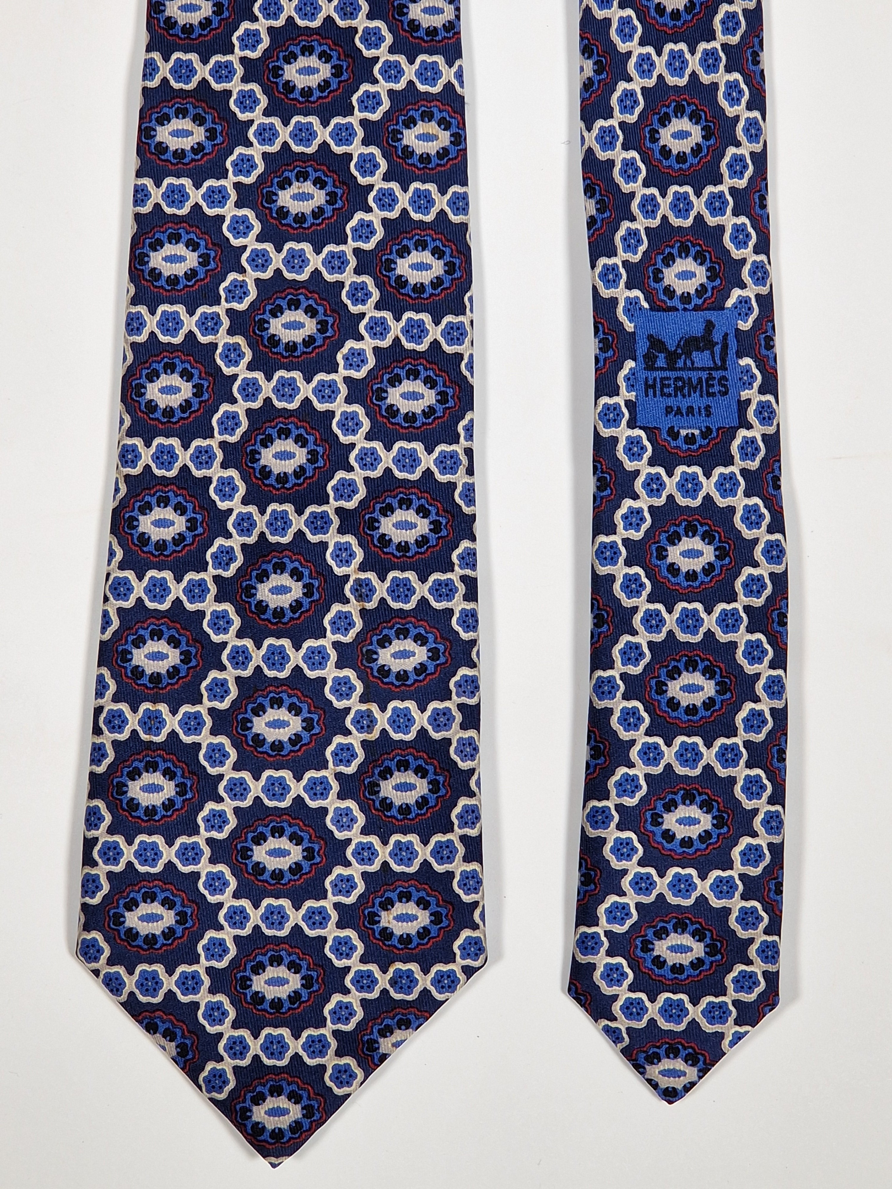 000837 Hermès silk tie blue geometrical pattern 837 EA