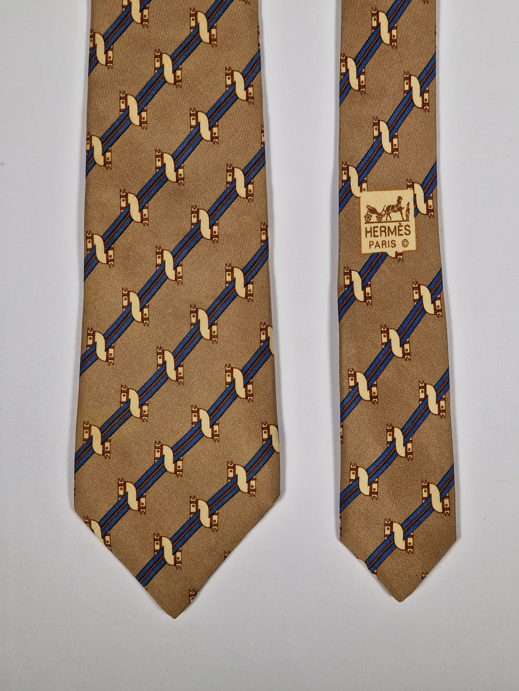 Hermès silk tie equestrian horse pattern 980 SA