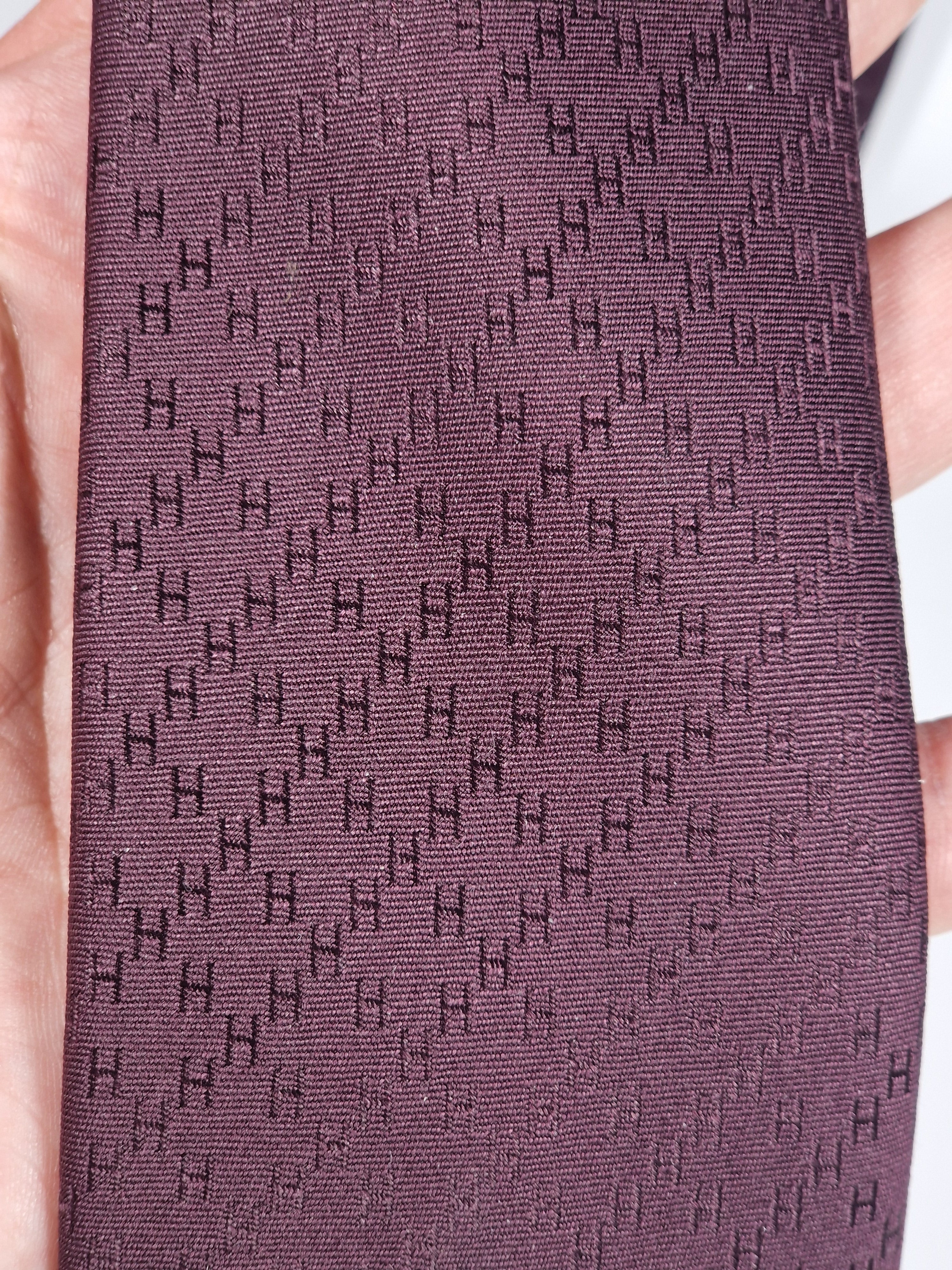 Hermès silk tie burgundy Faconnee New H