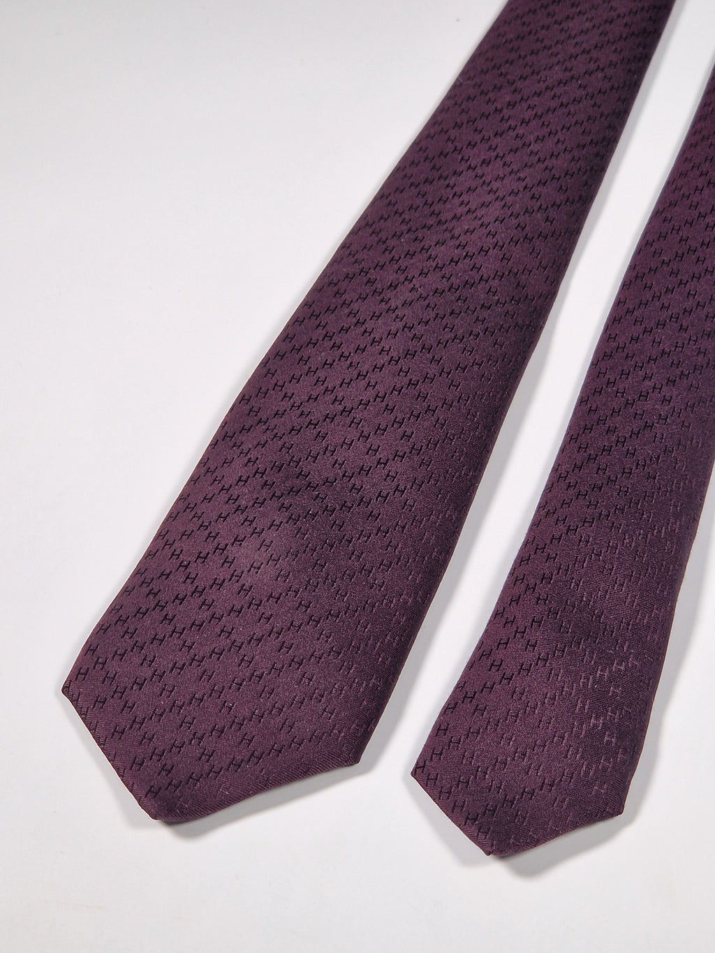 Hermès silk tie burgundy Faconnee New H