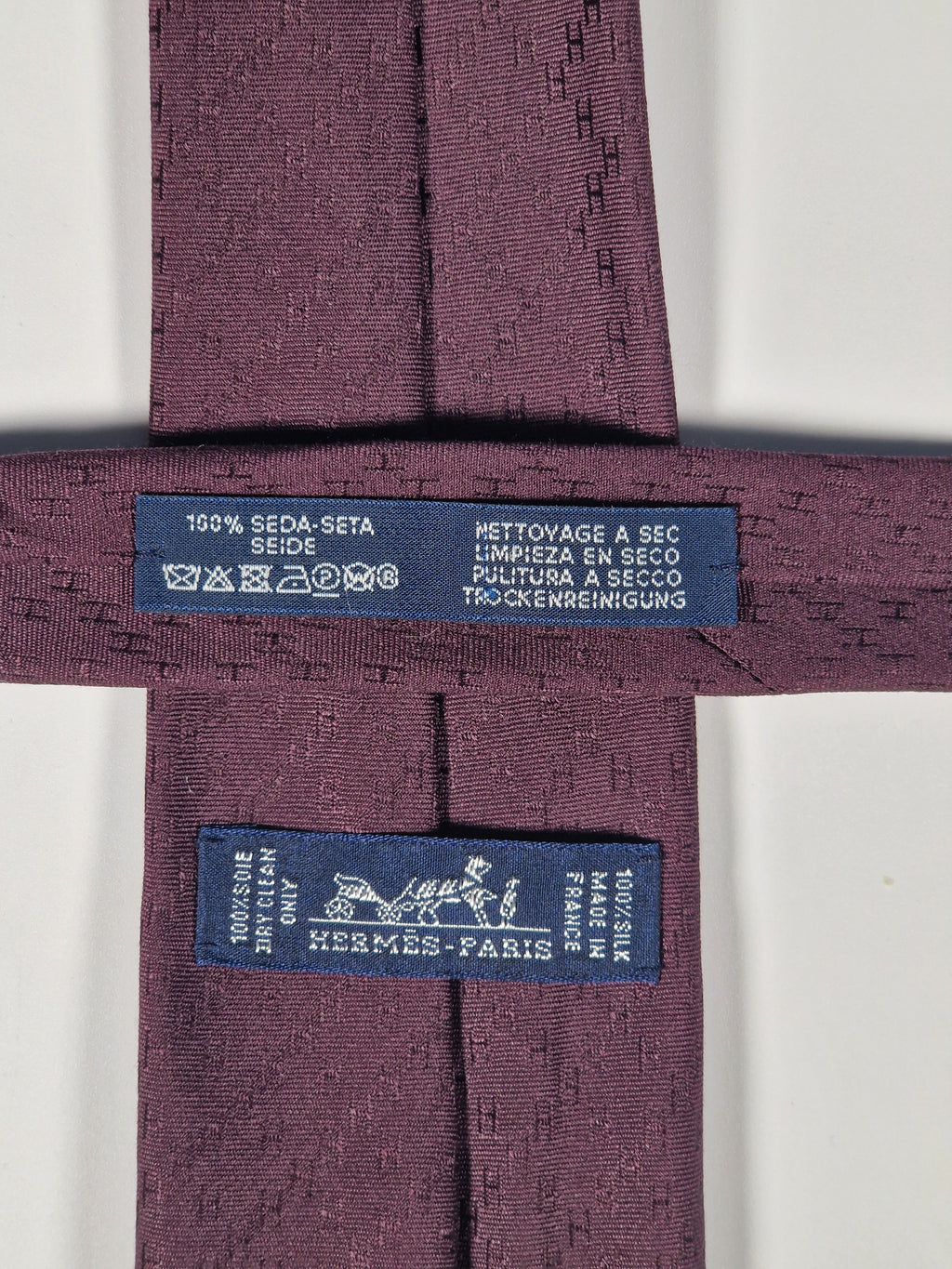 Hermès silk tie burgundy Faconnee New H