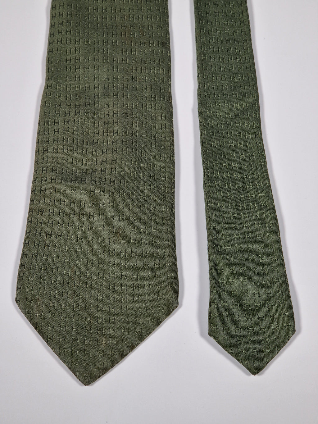 Hermés Green Faconnee H Tie