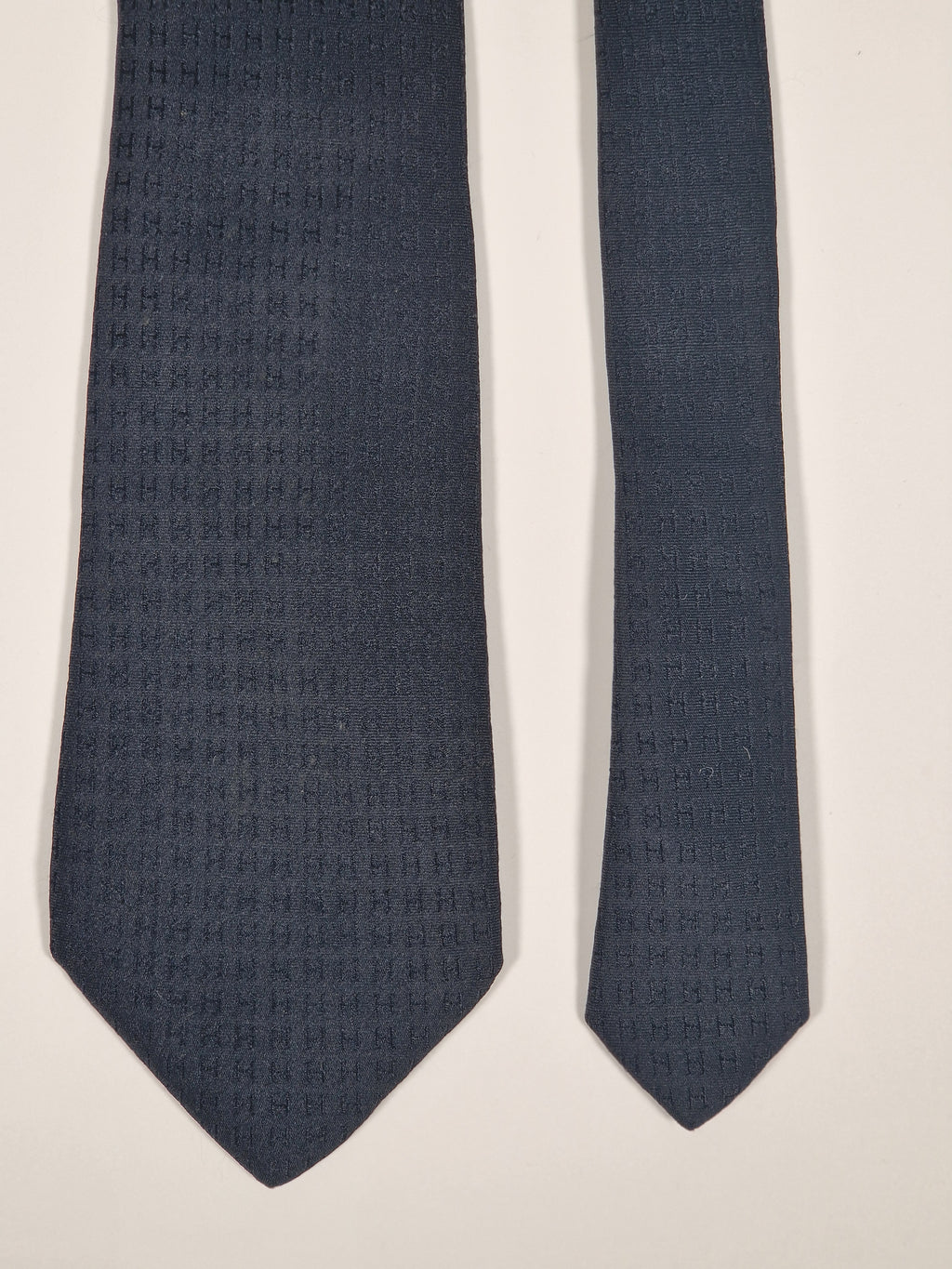 Hermés Black Faconnee H Tie
