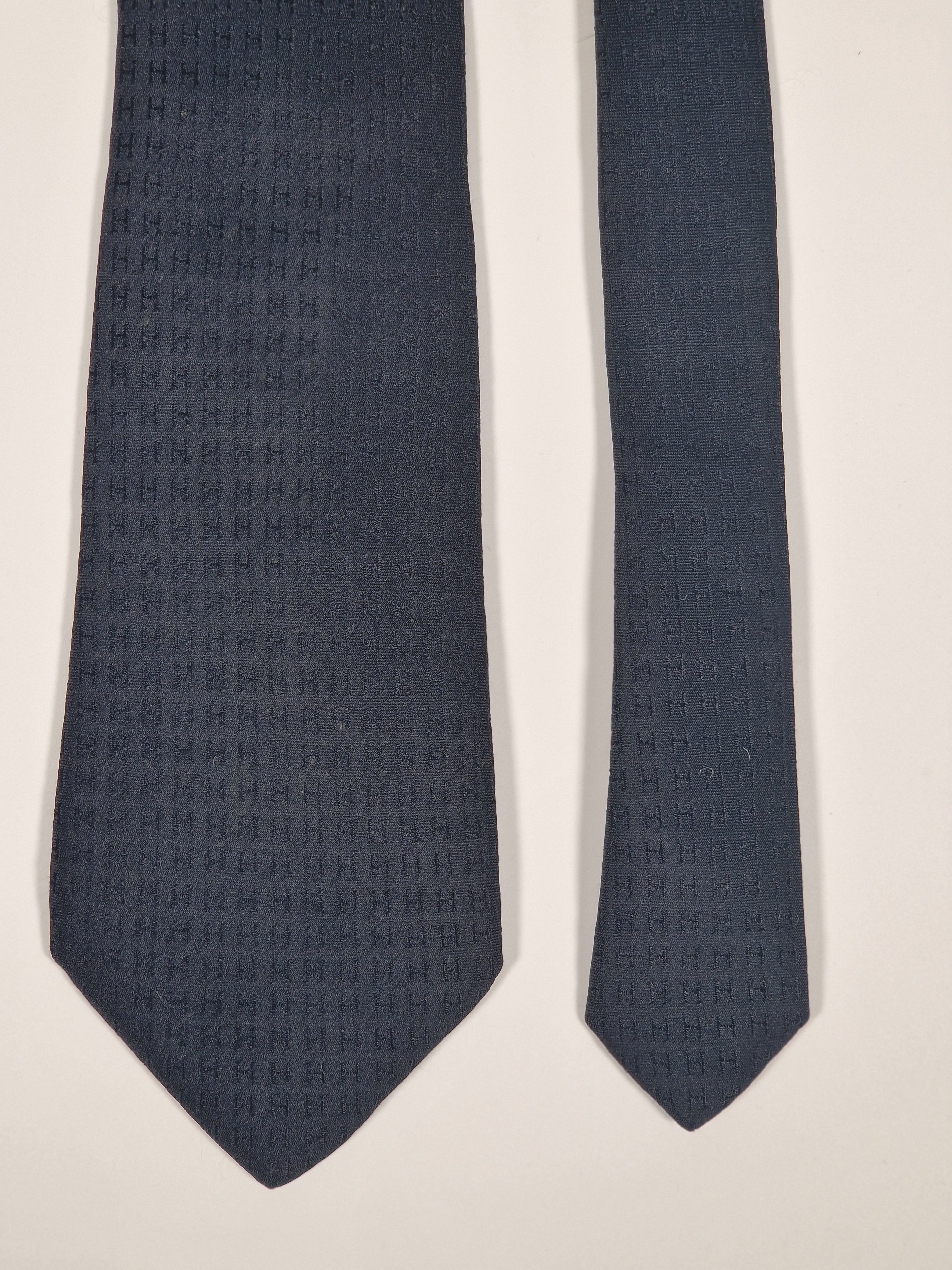 Hermés Black Faconnee H Tie