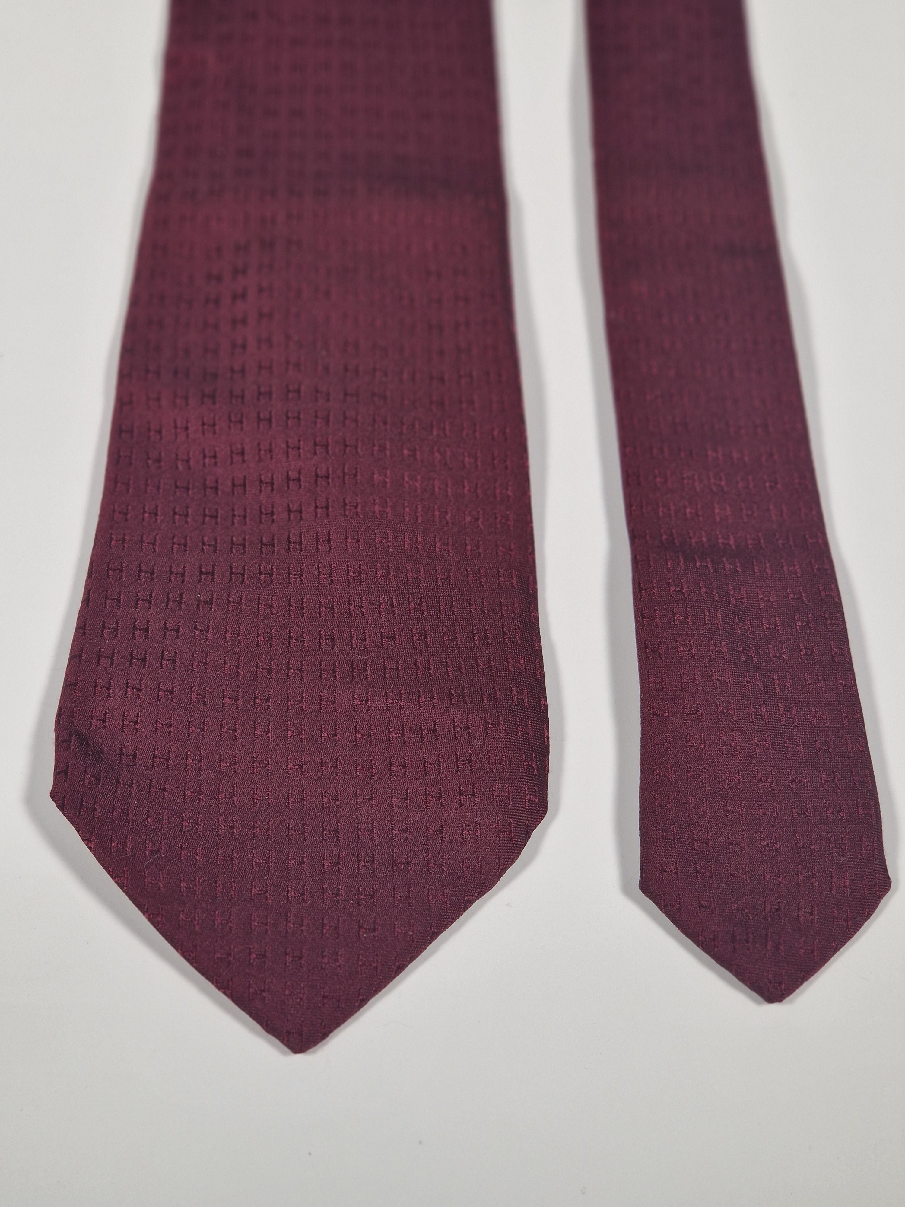 Hermés Burgundy Faconnee H Tie