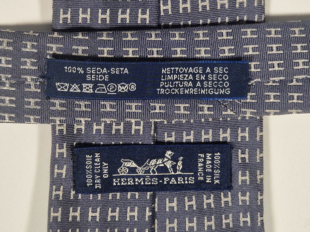 Hermés Grey metallic Faconnee H Tie