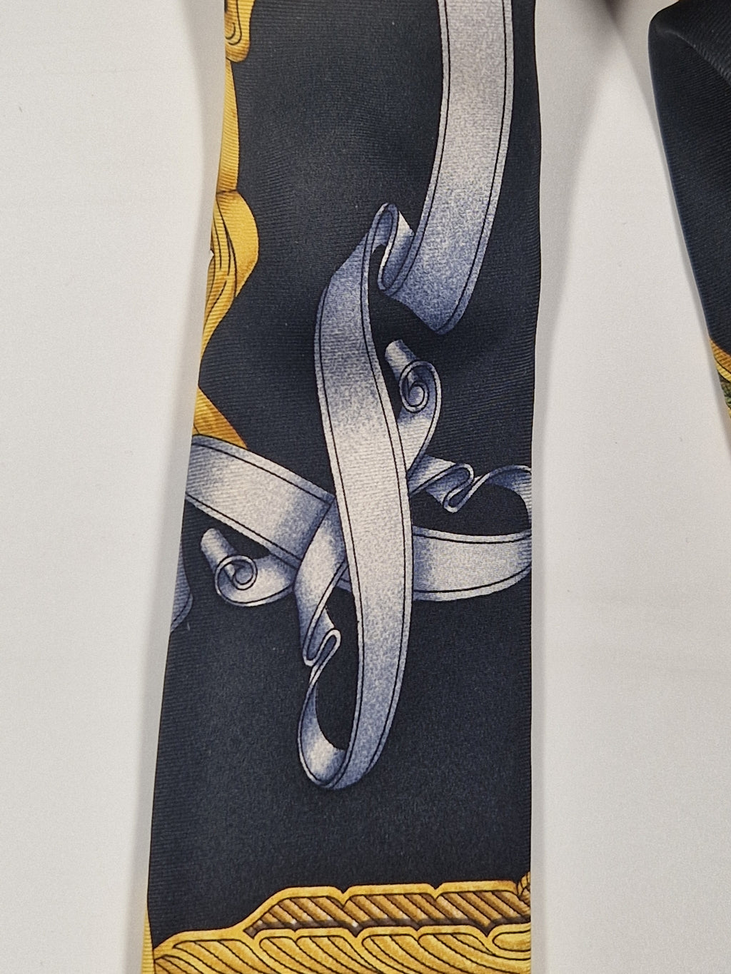 Hermés Scarf Tie