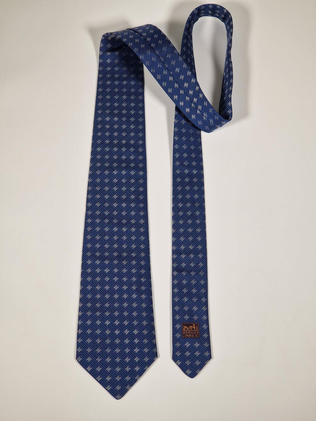 No Code Hermès tie blu H pattern No Code