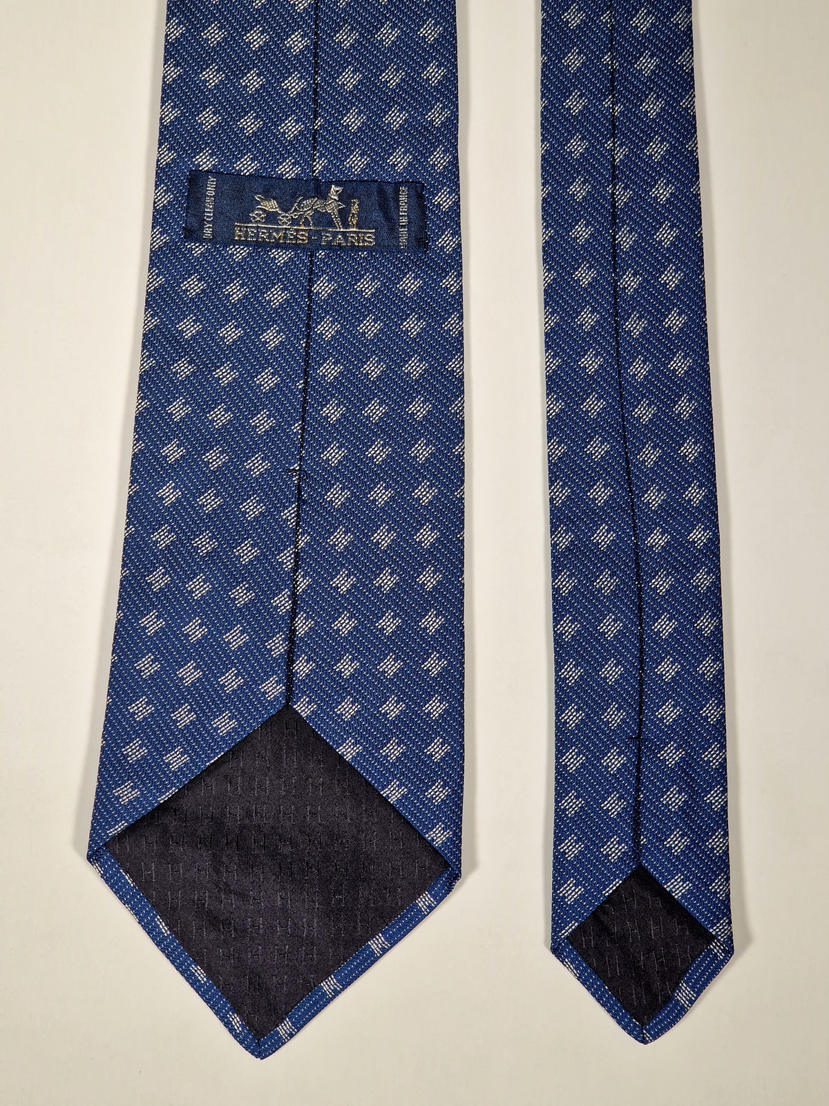 No Code Hermès tie blu H pattern No Code