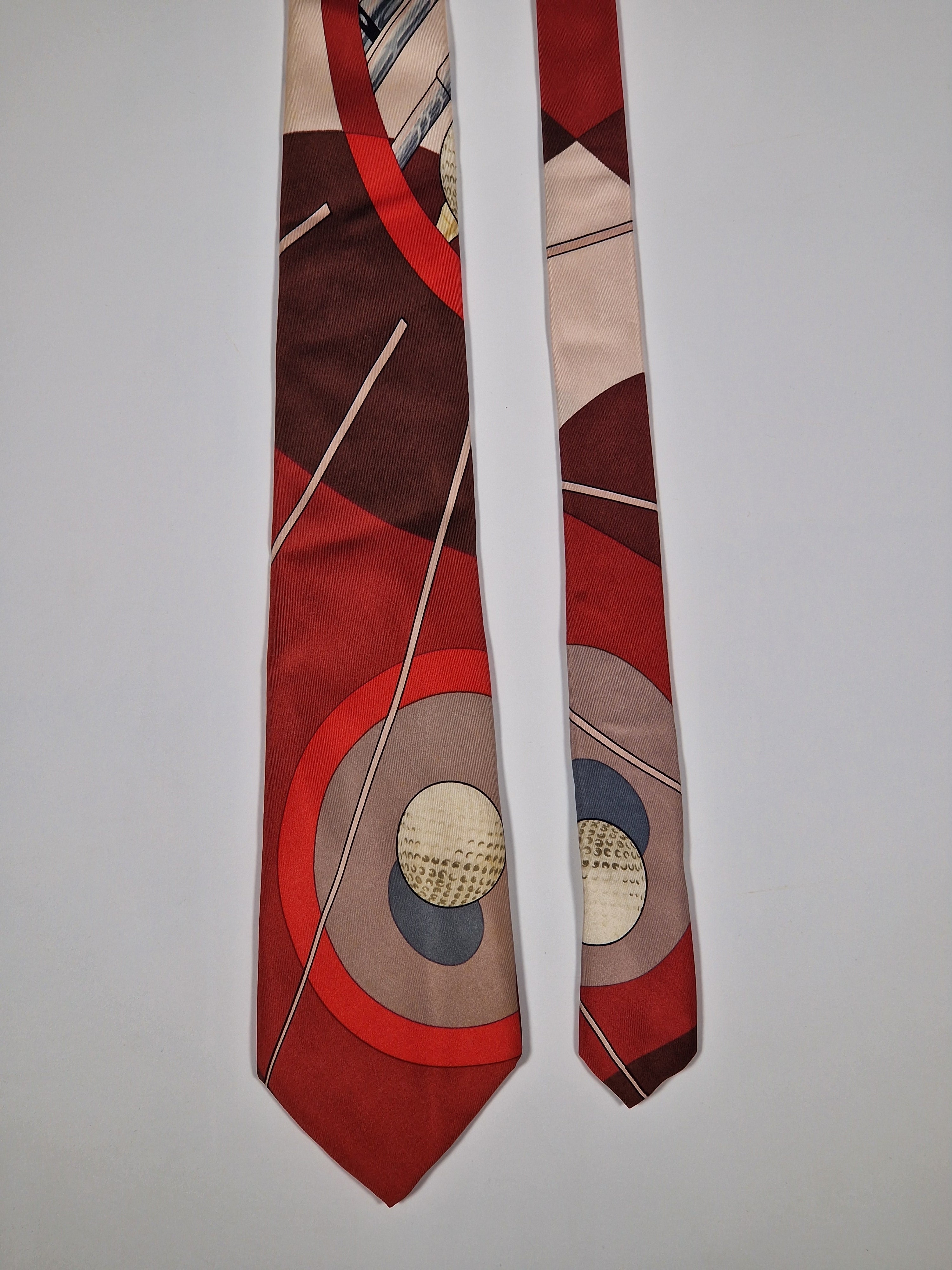 Hermès silk tie red golf scarf pattern No Code
