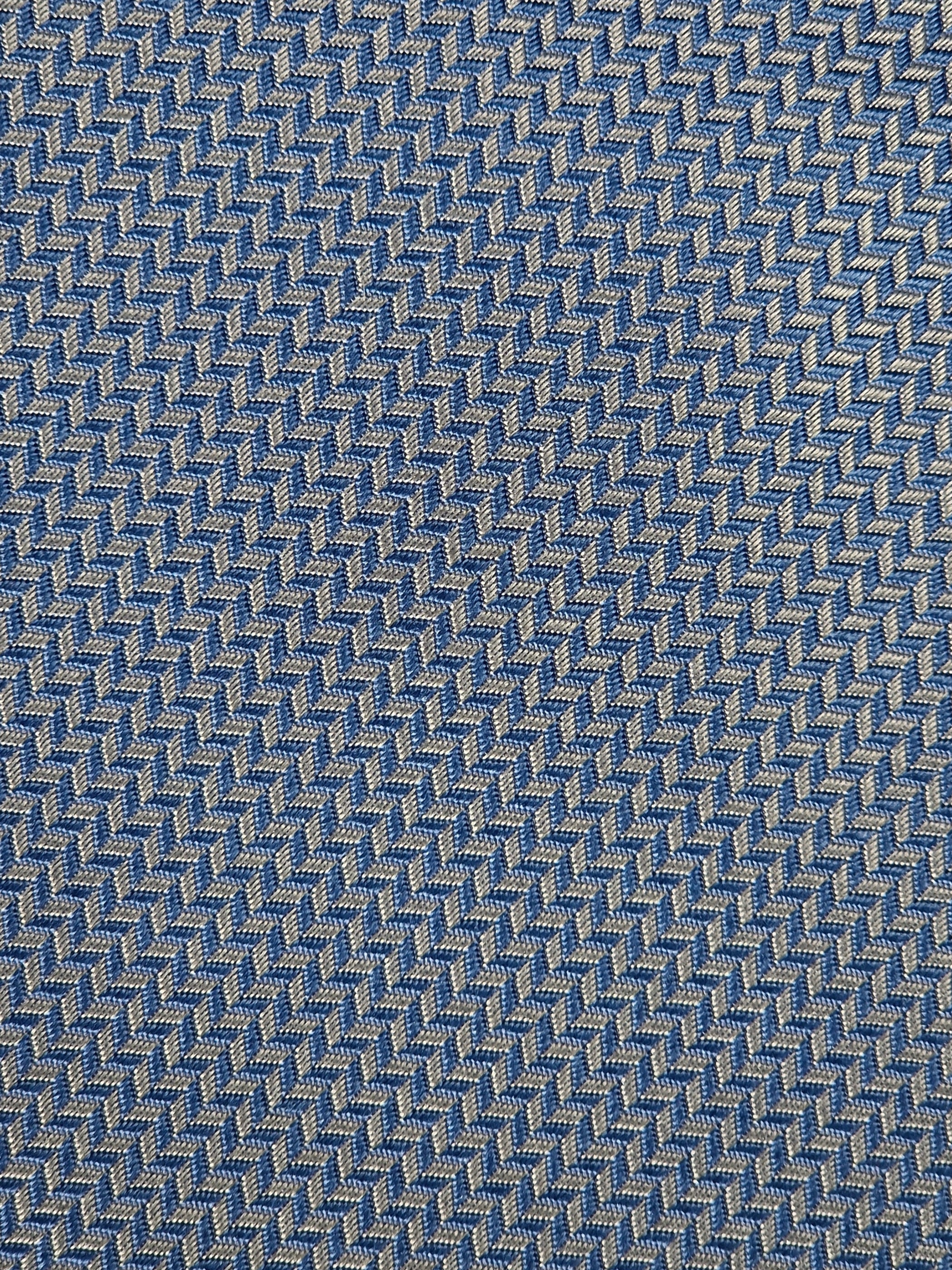 Hermès silk tie blue geometrical pattern No code