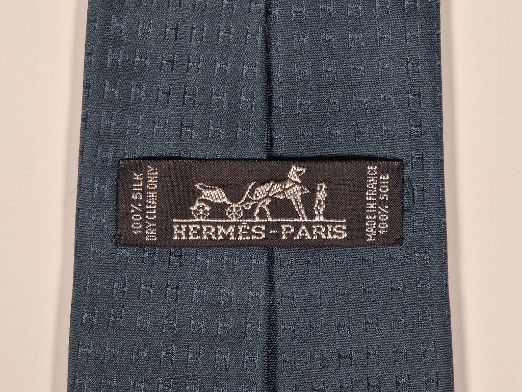 Hermés Petrolium Faconnee H Tie