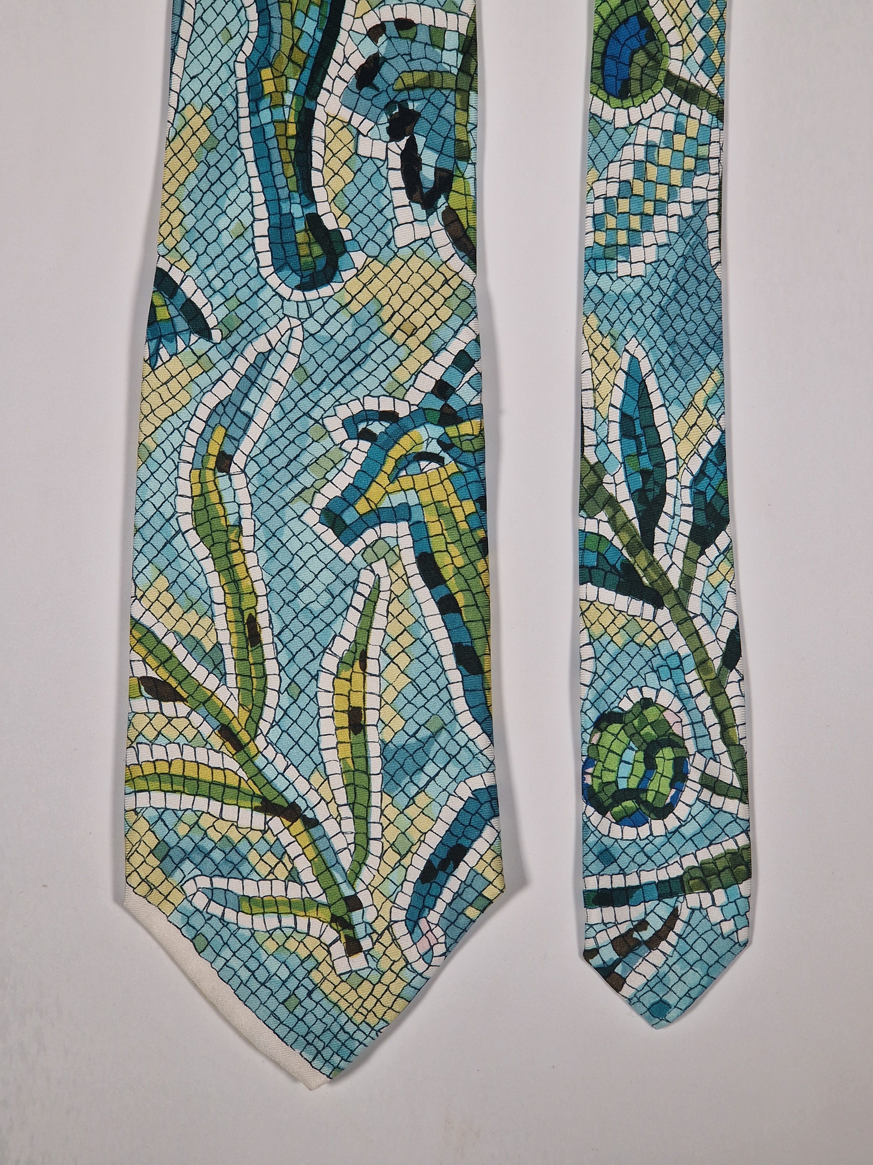 Hermès vintage silk blue mosaic scarf pattern tie no code