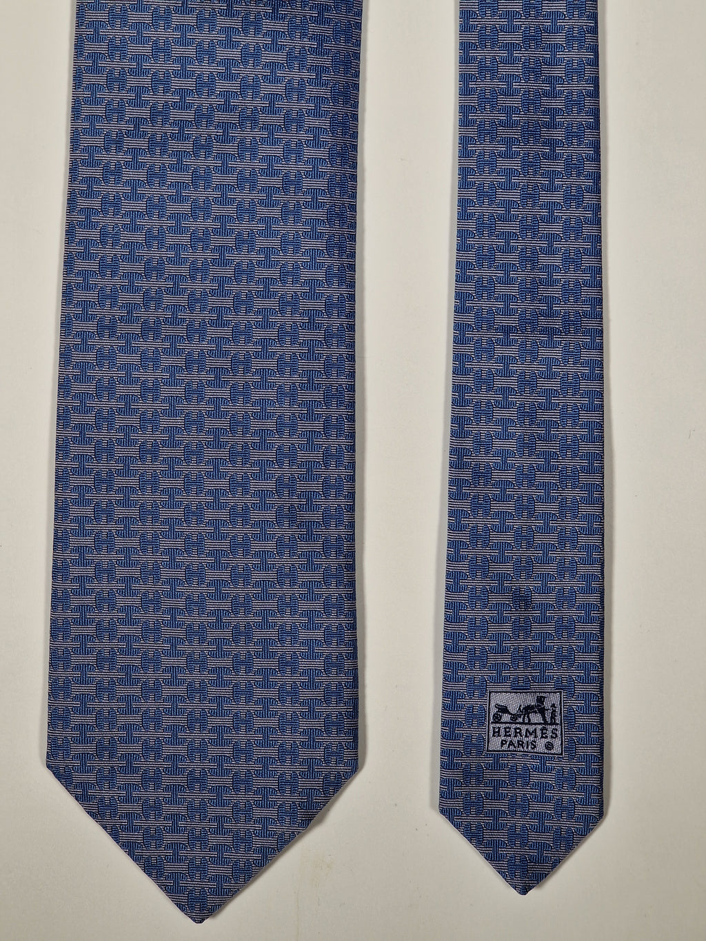 Hermès jaquard silk tie blue H pattern no code
