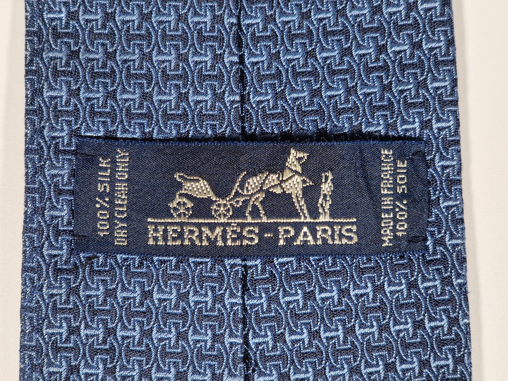No Code Hermès tie blue H pattern no code