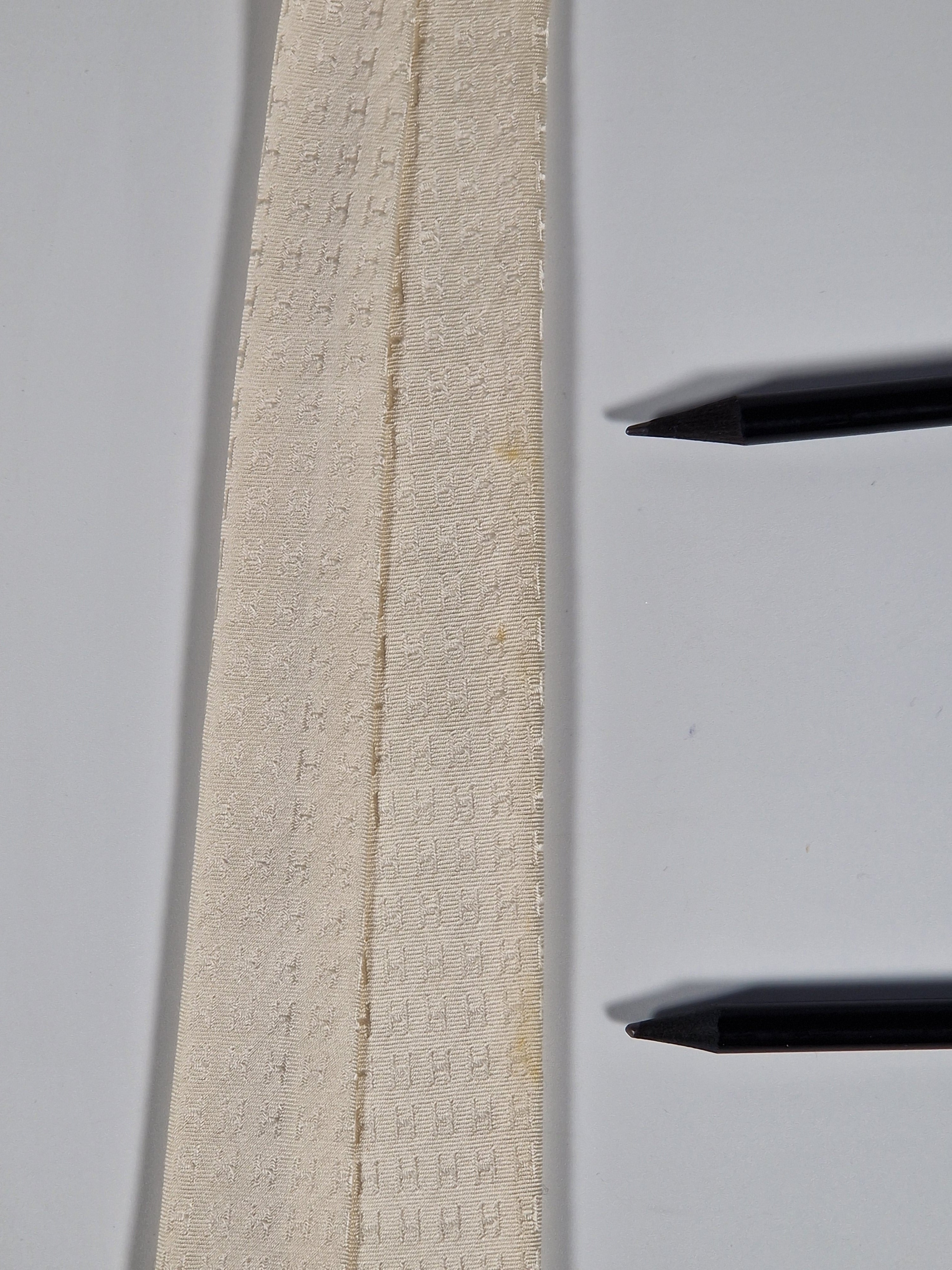 Hermés off white silk Faconnee H Tie