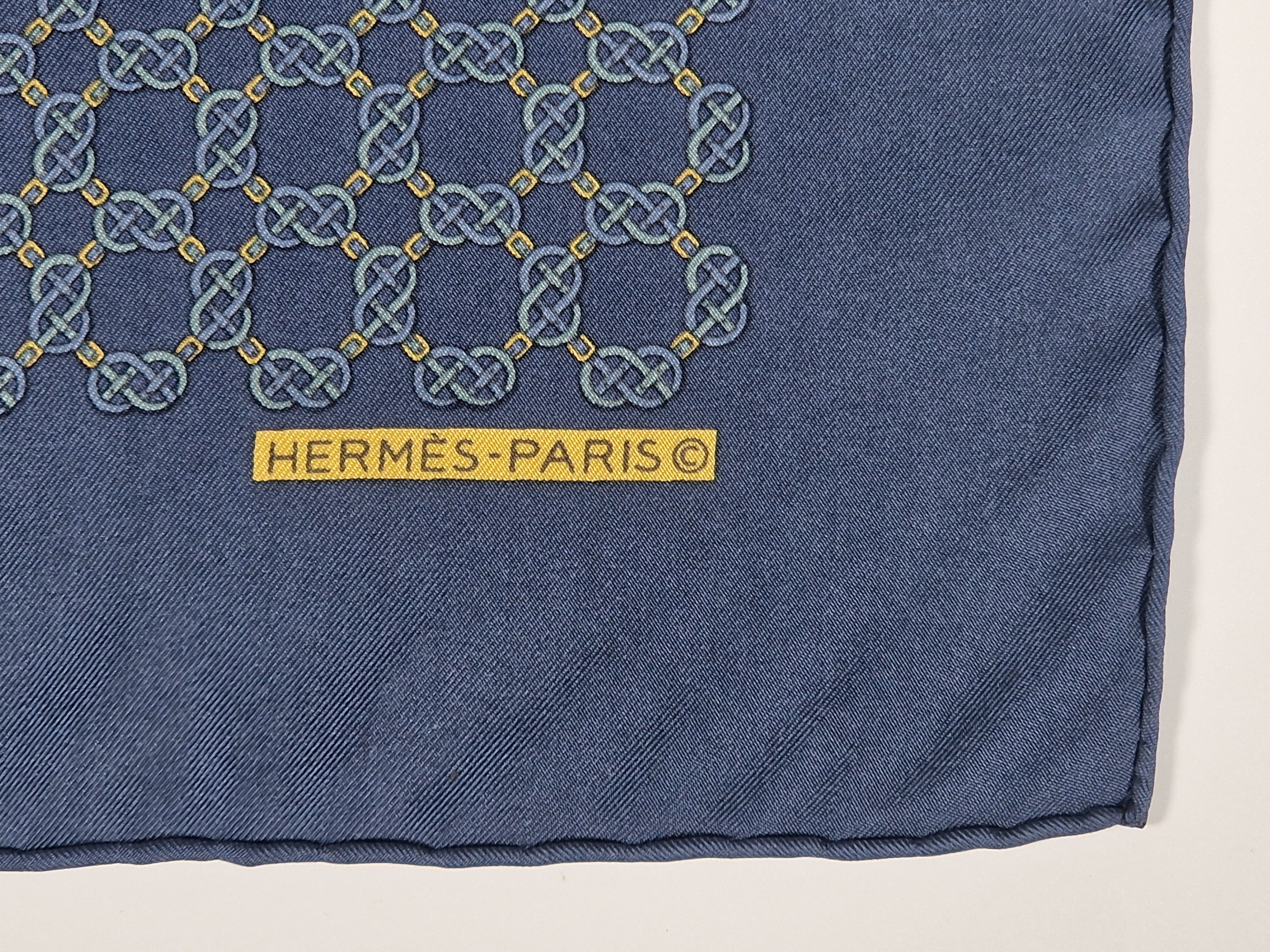Hermes petit carrè 40 silk blue belt pattern